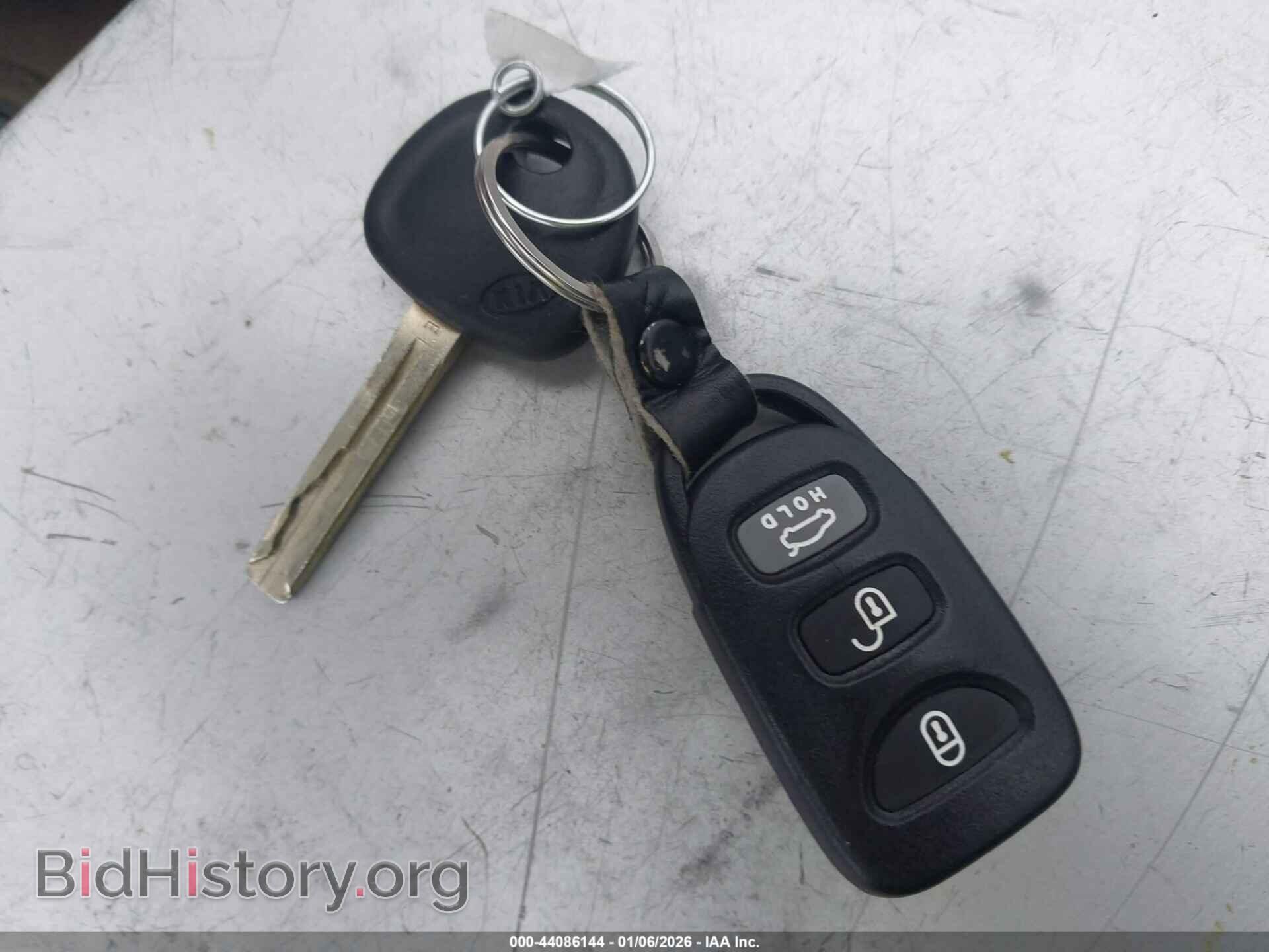 2010 KIA OPTIMA - VIN: KNAGH4A42A5452873 - Фото 11