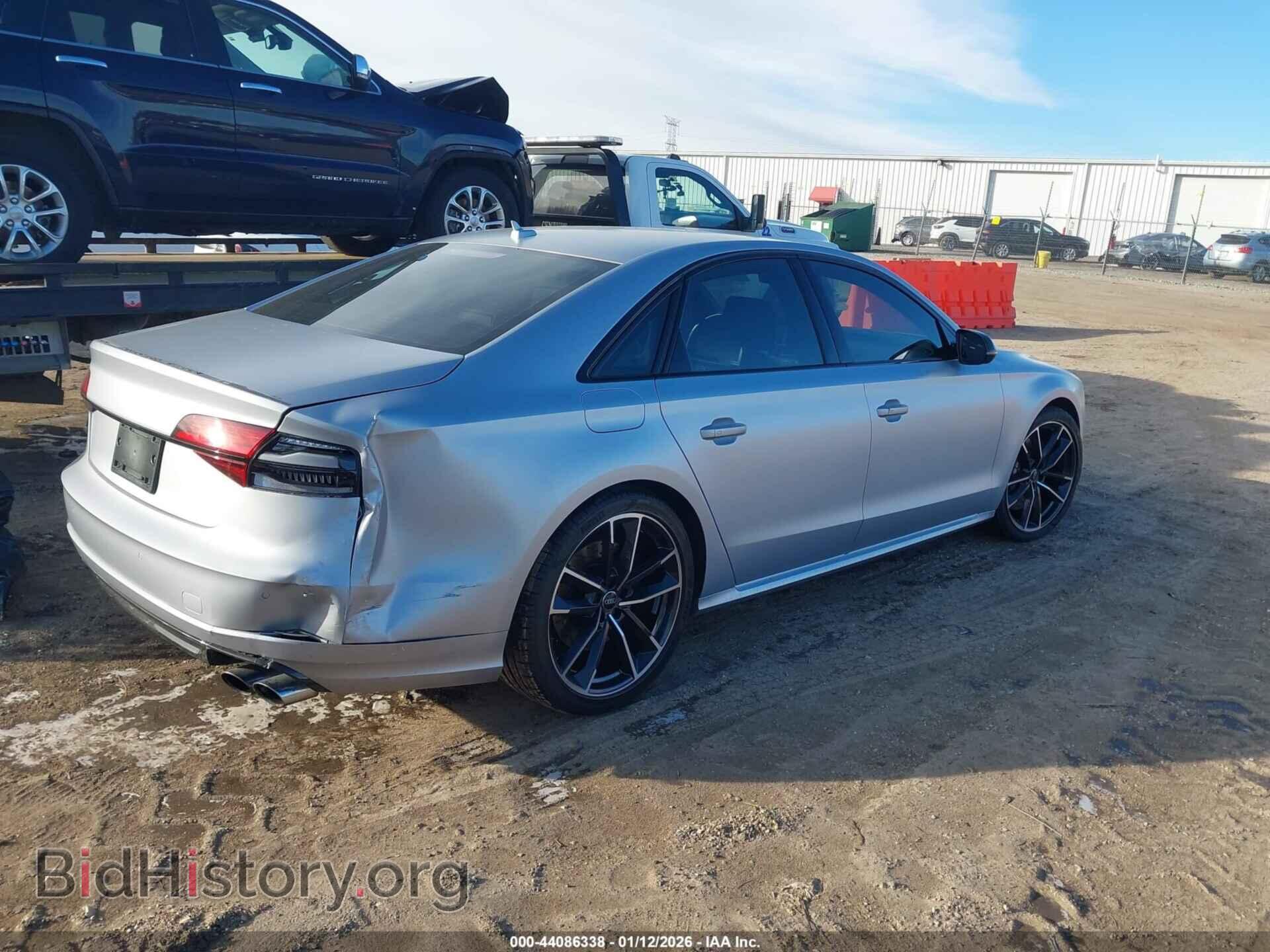 2017 AUDI S8 - VIN: WUAJ5AFD9HN901228 - Фото 4