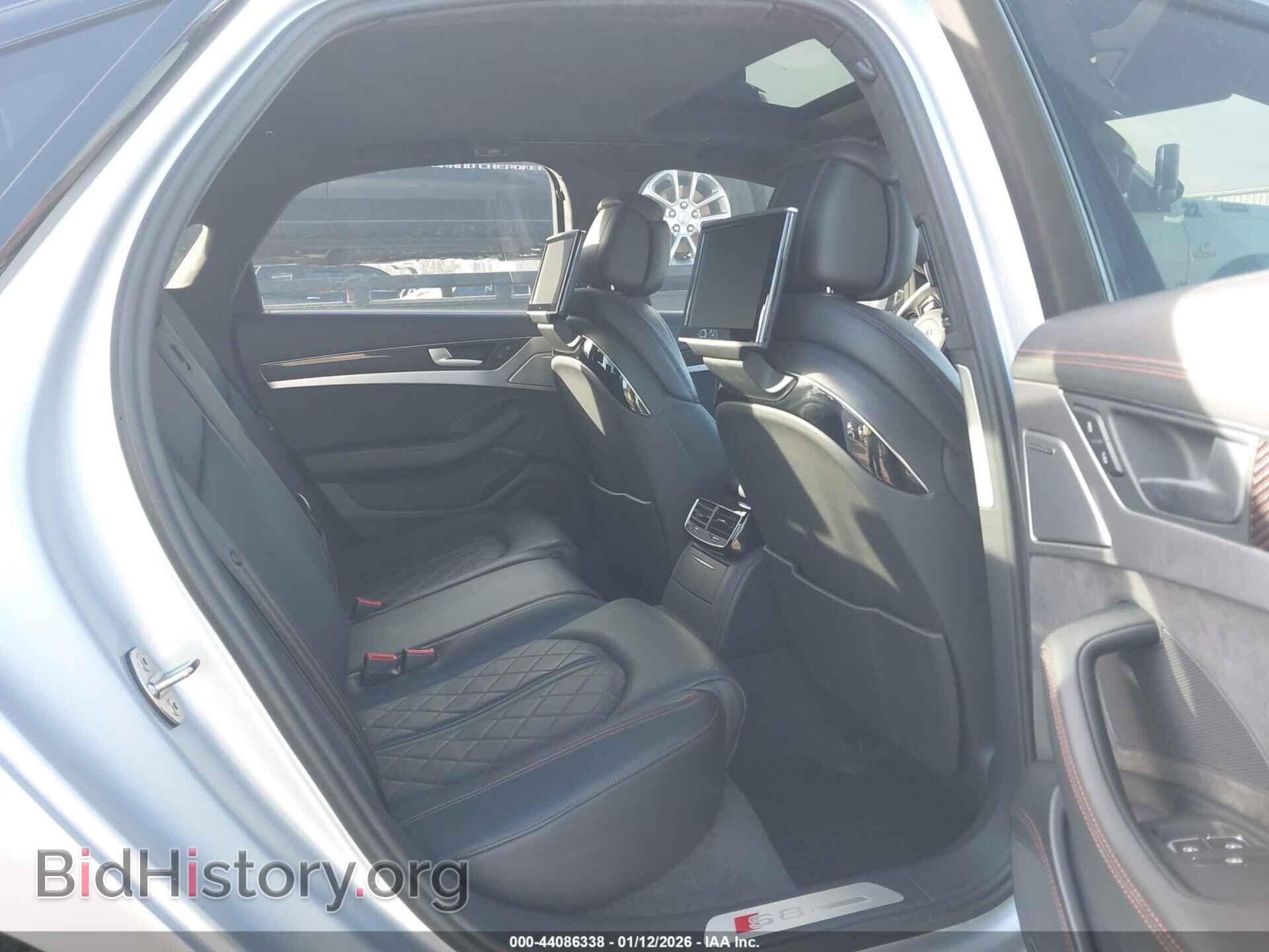 2017 AUDI S8 - VIN: WUAJ5AFD9HN901228 - Фото 8