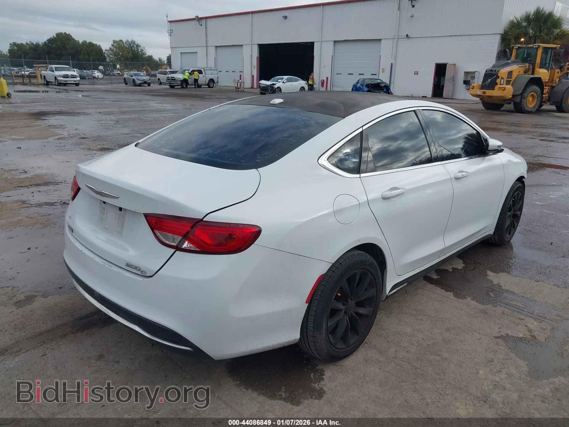 2015 CHRYSLER 200 - VIN: 1C3CCCCB8FN602406 - Фото 4