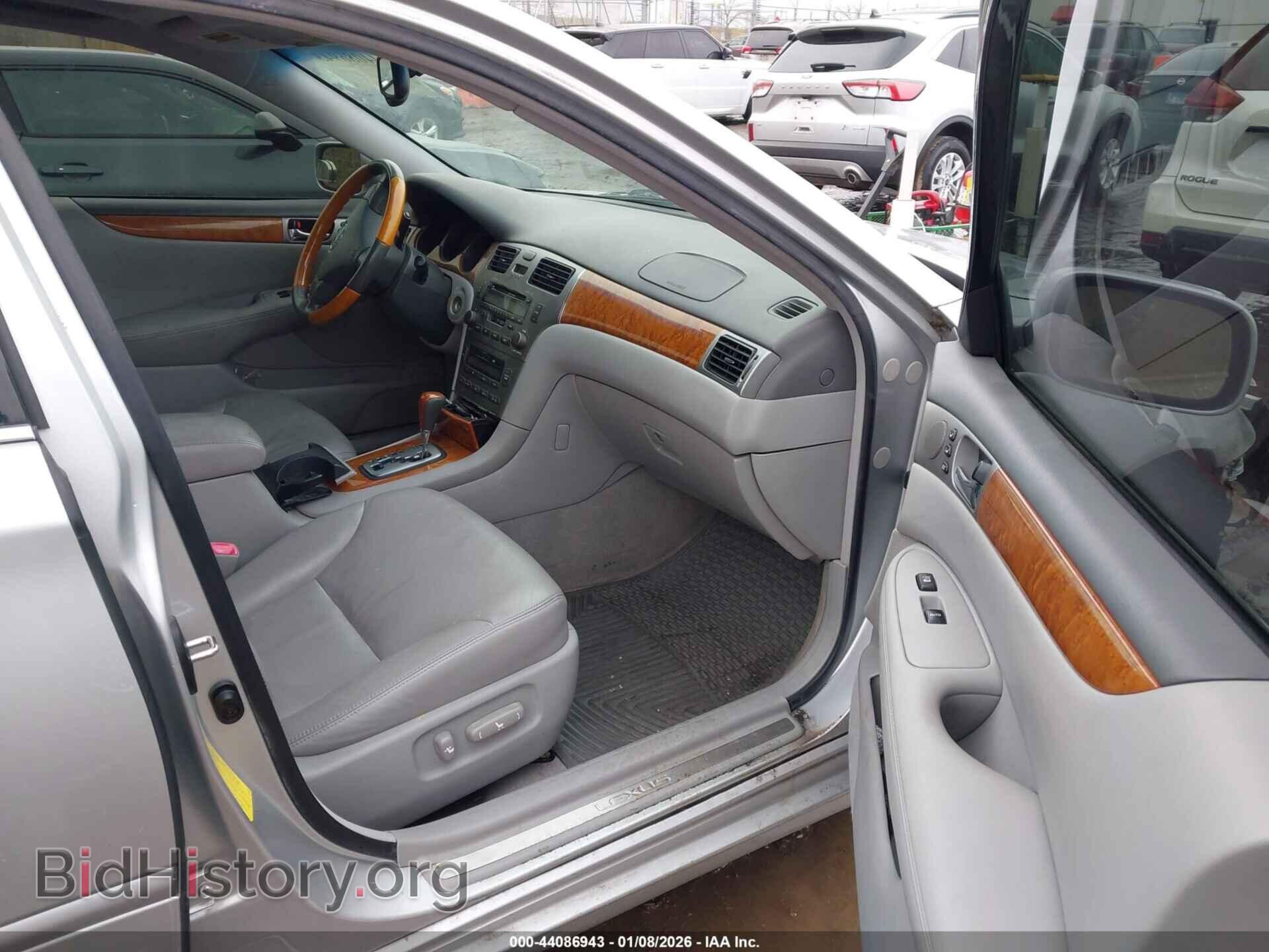 2005 LEXUS ES 330 - VIN: JTHBA30G555126626 - Photo 5