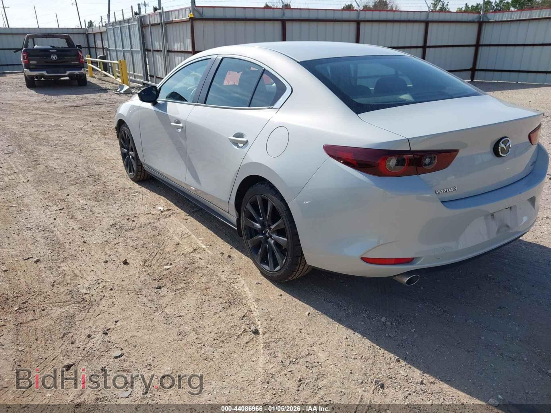 2024 MAZDA MAZDA3 - VIN: 3MZBPABM8RM425693 - Фото 3