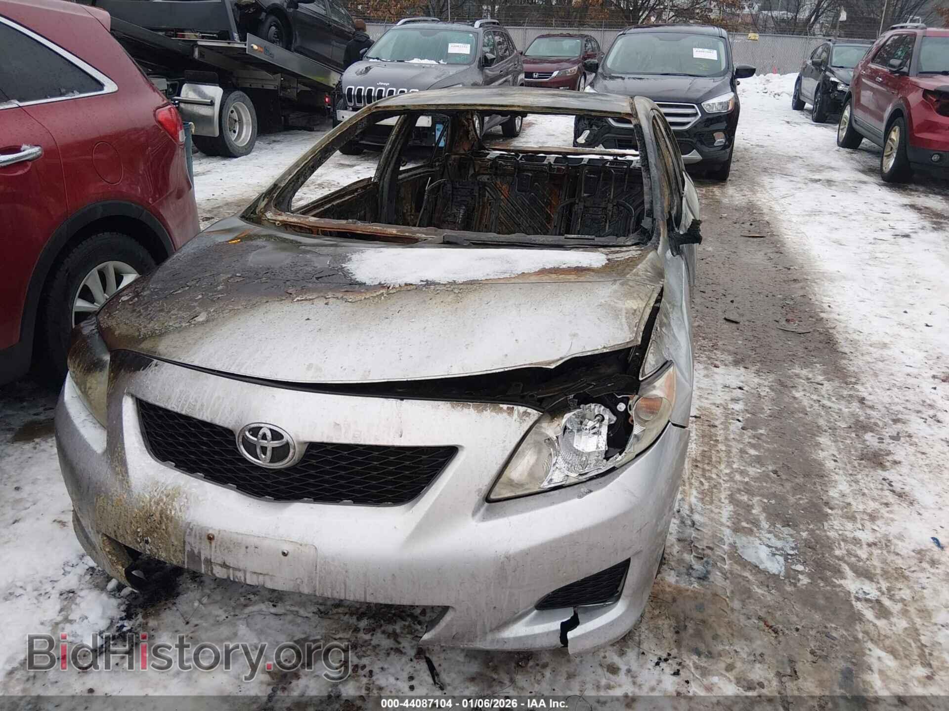2009 TOYOTA COROLLA - VIN: JTDBL40E199053740 - Фото 2