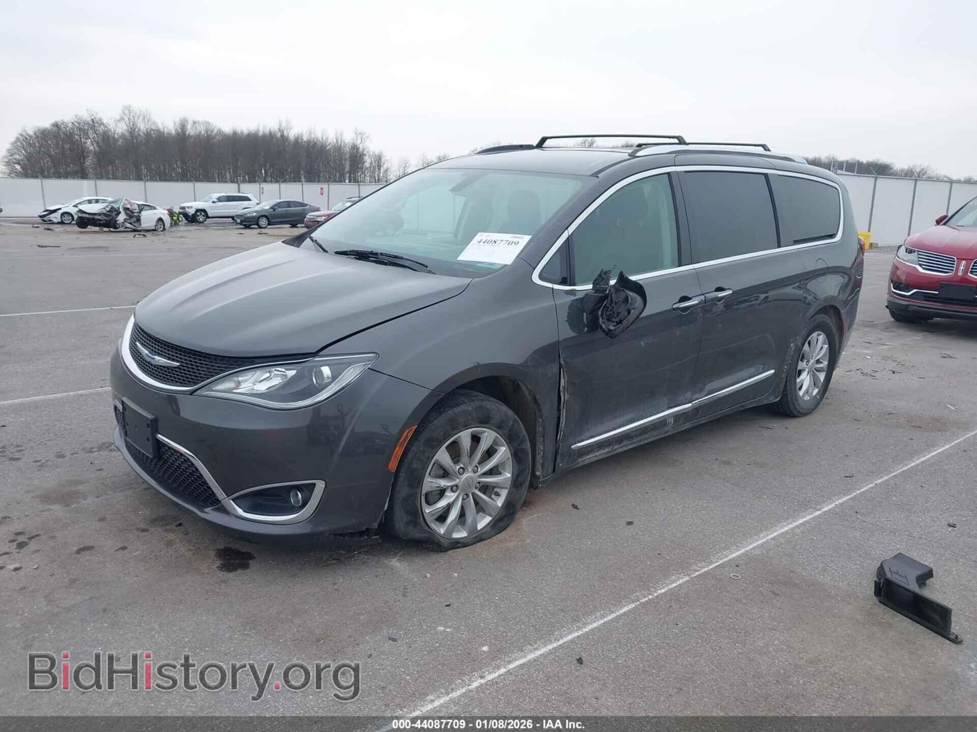 2019 CHRYSLER PACIFICA - VIN: 2C4RC1BGXKR625786 - Photo 2