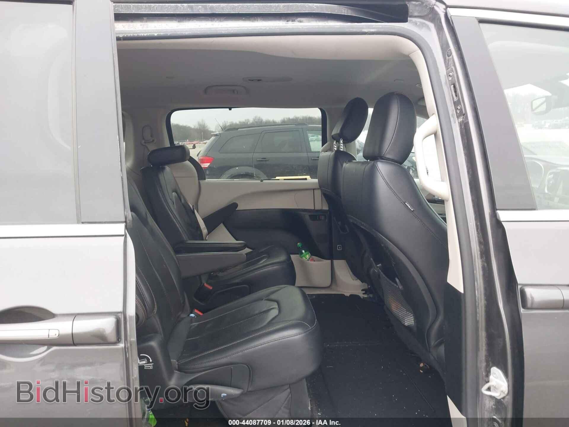 2019 CHRYSLER PACIFICA - VIN: 2C4RC1BGXKR625786 - Photo 8