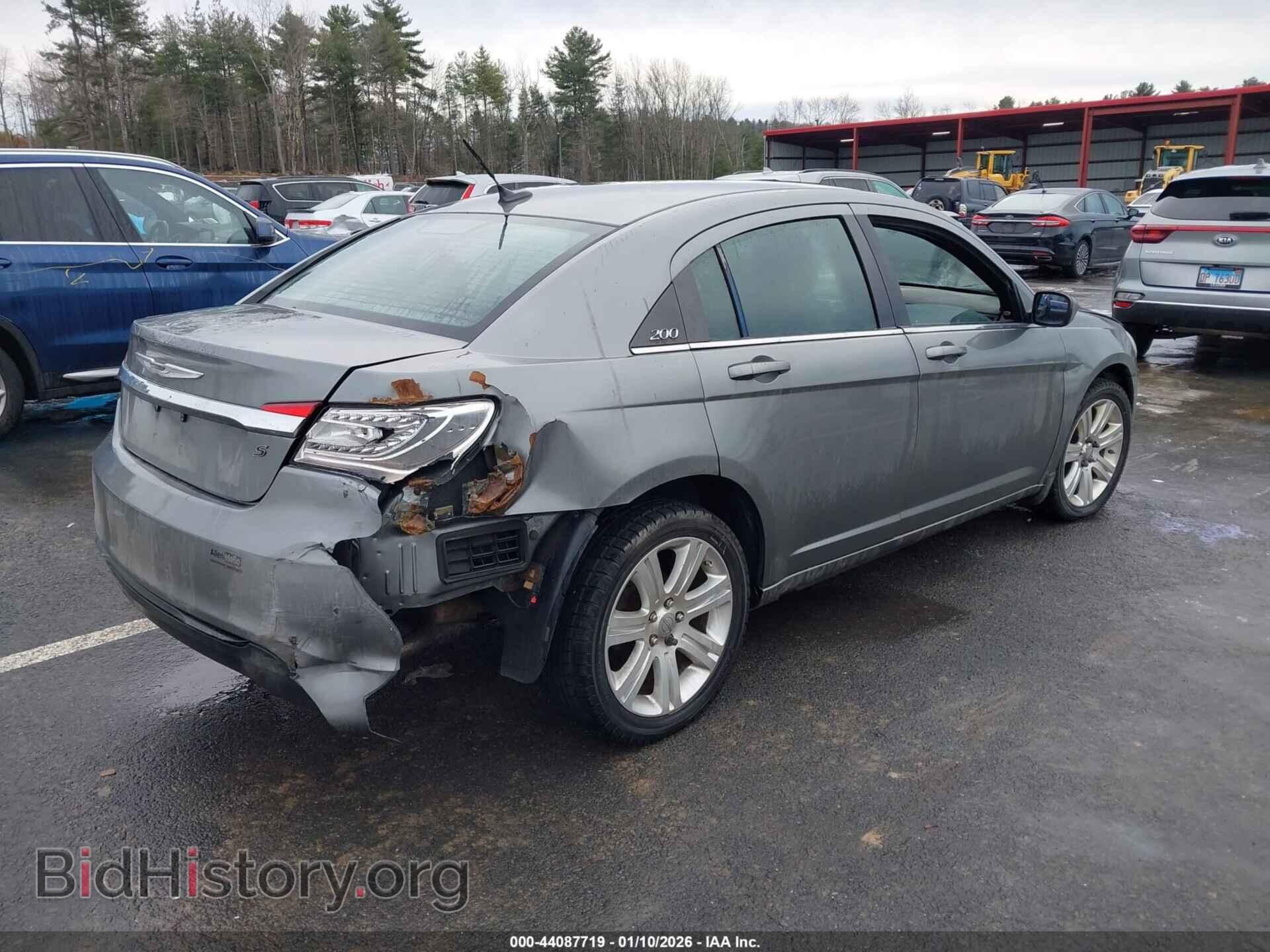 2012 CHRYSLER 200 - VIN: 1C3CCBHG7CN140060 - Фото 4