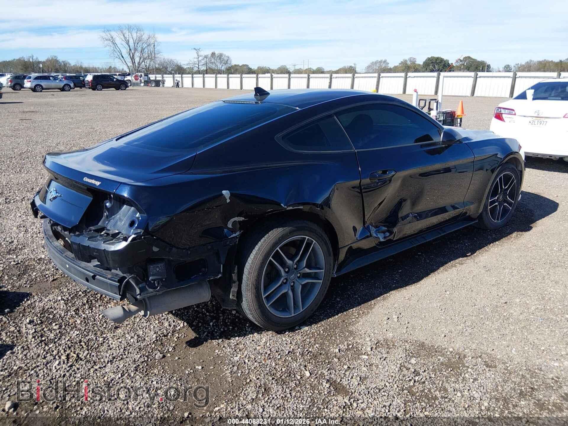 2021 FORD MUSTANG - VIN: 1FA6P8TH8M5121220 - Фото 4