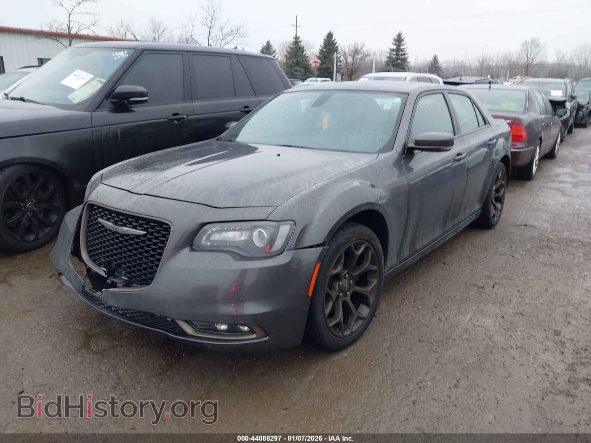 2016 CHRYSLER 300 - VIN: 2C3CCABG6GH282501 - Фото 2