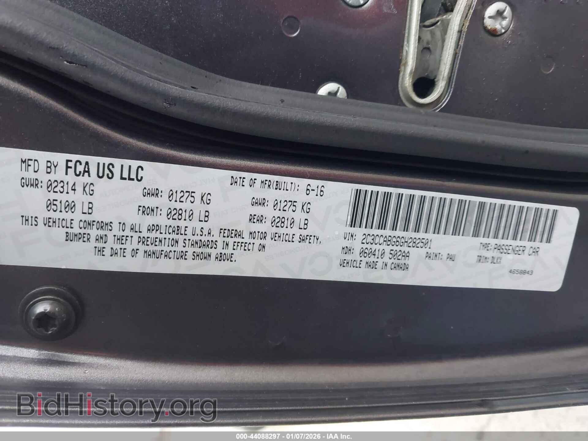 2016 CHRYSLER 300 - VIN: 2C3CCABG6GH282501 - Фото 9