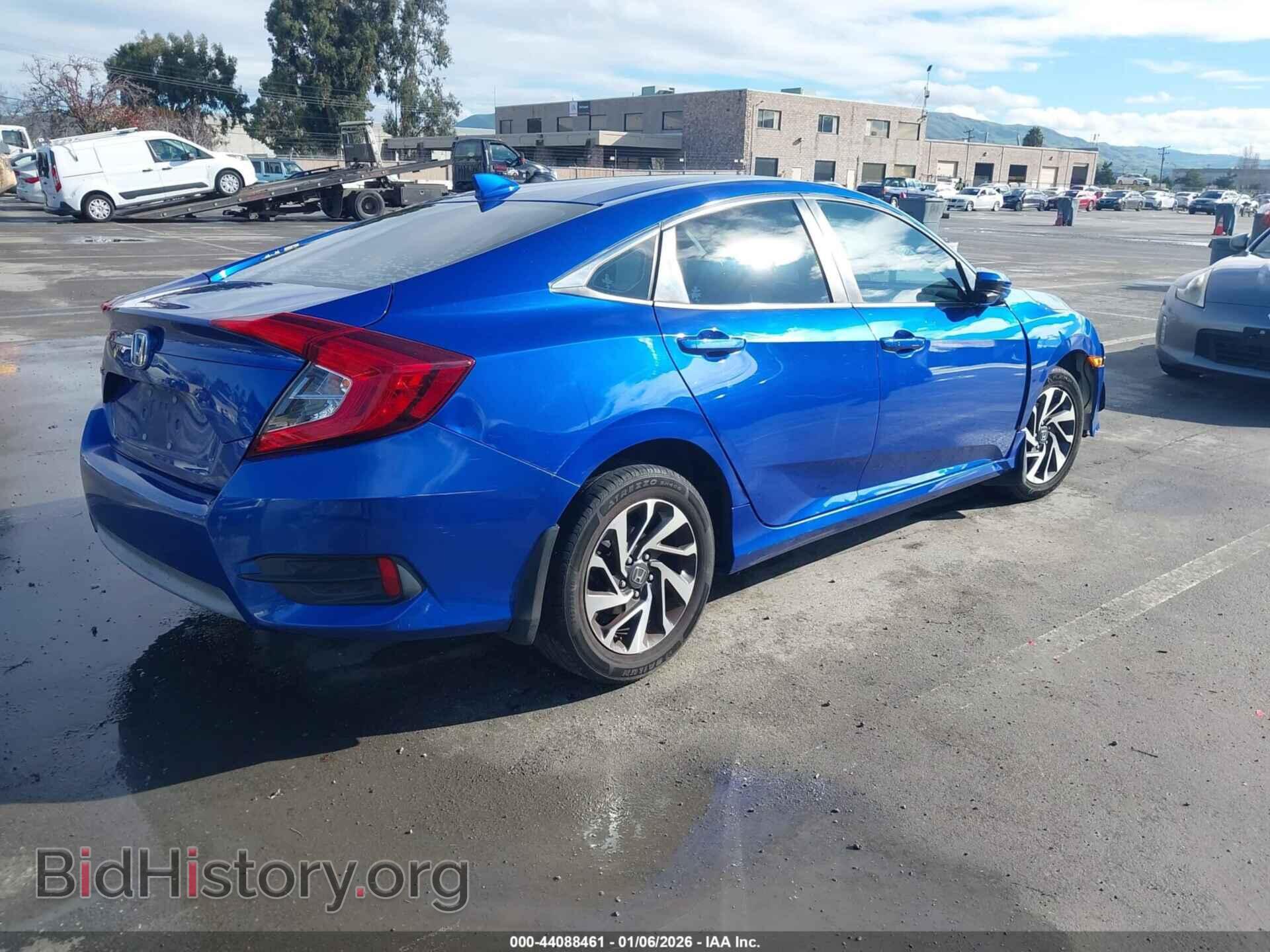 2017 HONDA CIVIC - VIN: 19XFC2F72HE201757 - Фото 4
