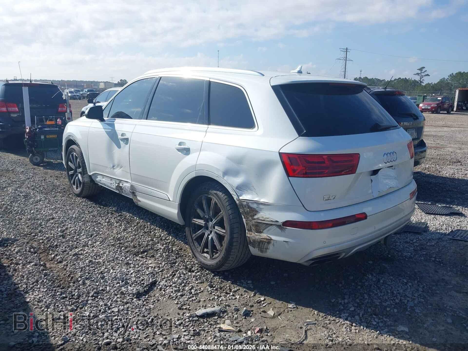 2017 AUDI Q7 - VIN: WA1VAAF72HD026076 - Фото 3