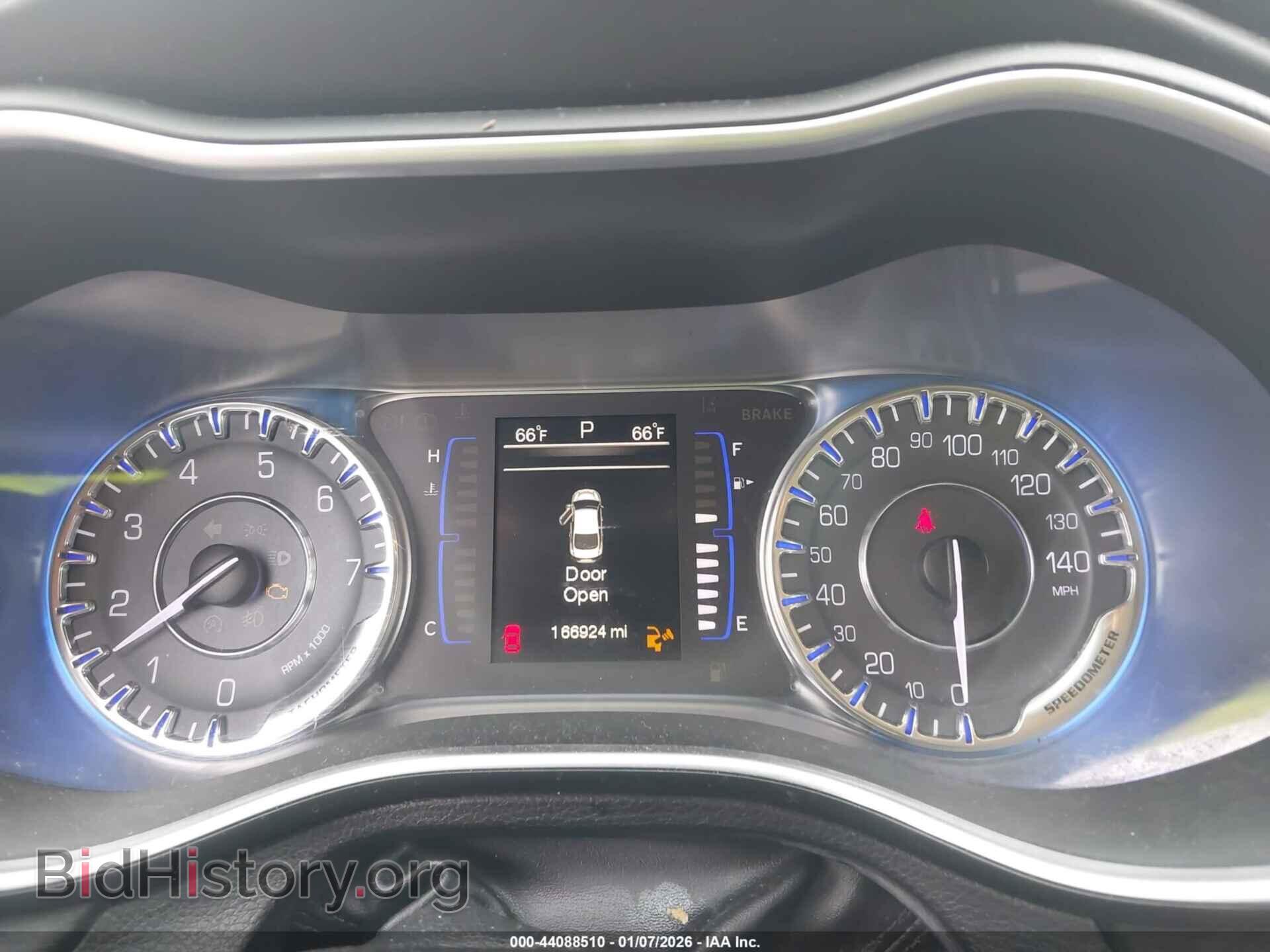 2015 CHRYSLER 200 - VIN: 1C3CCCAB7FN637814 - Фото 7