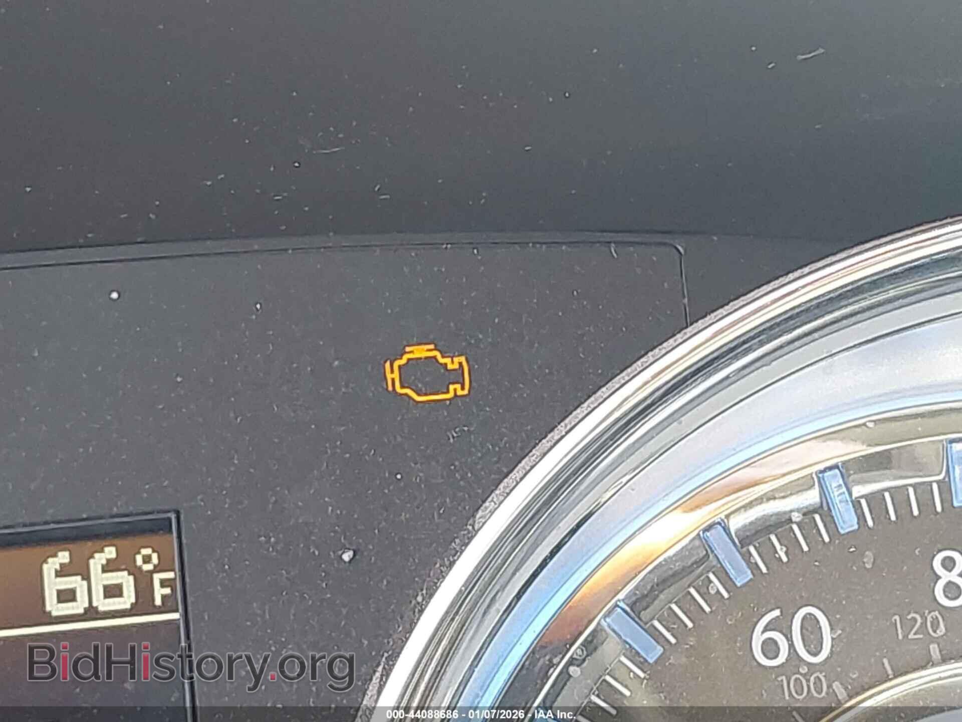 2011 CHRYSLER 300C - VIN: 2C3CA6CT3BH529772 - Фото 6