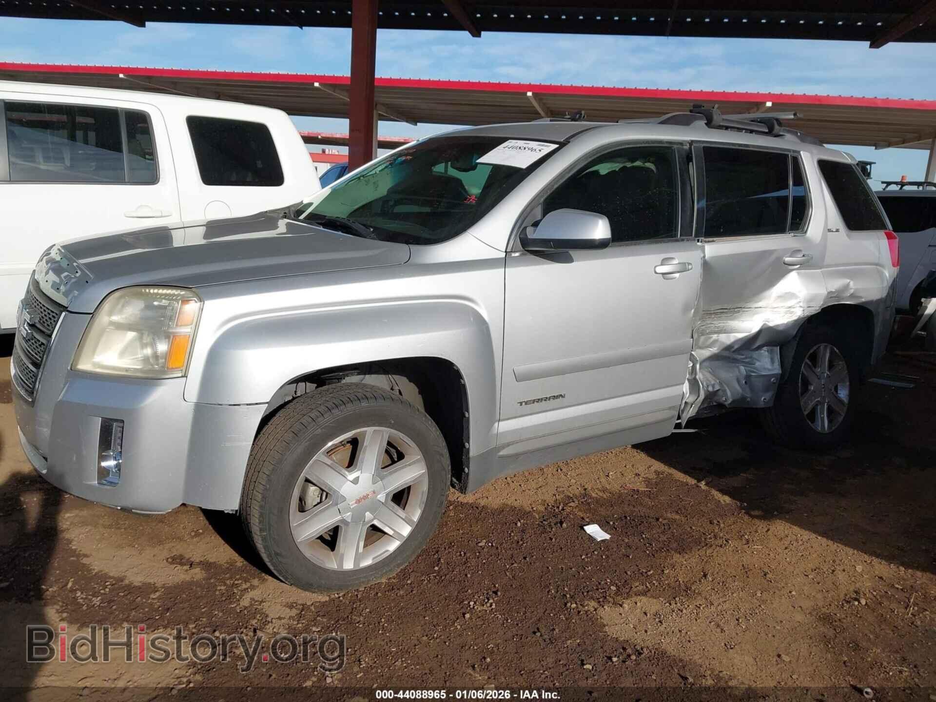 2011 GMC TERRAIN - VIN: 2CTFLSE50B6317423 - Photo 2
