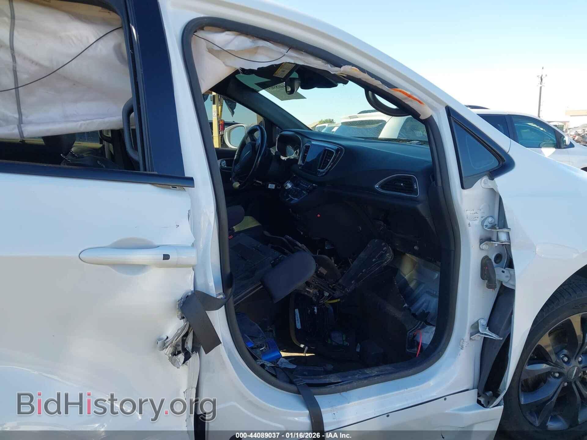 2019 CHRYSLER PACIFICA - VIN: 2C4RC1BG5KR560720 - Photo 5