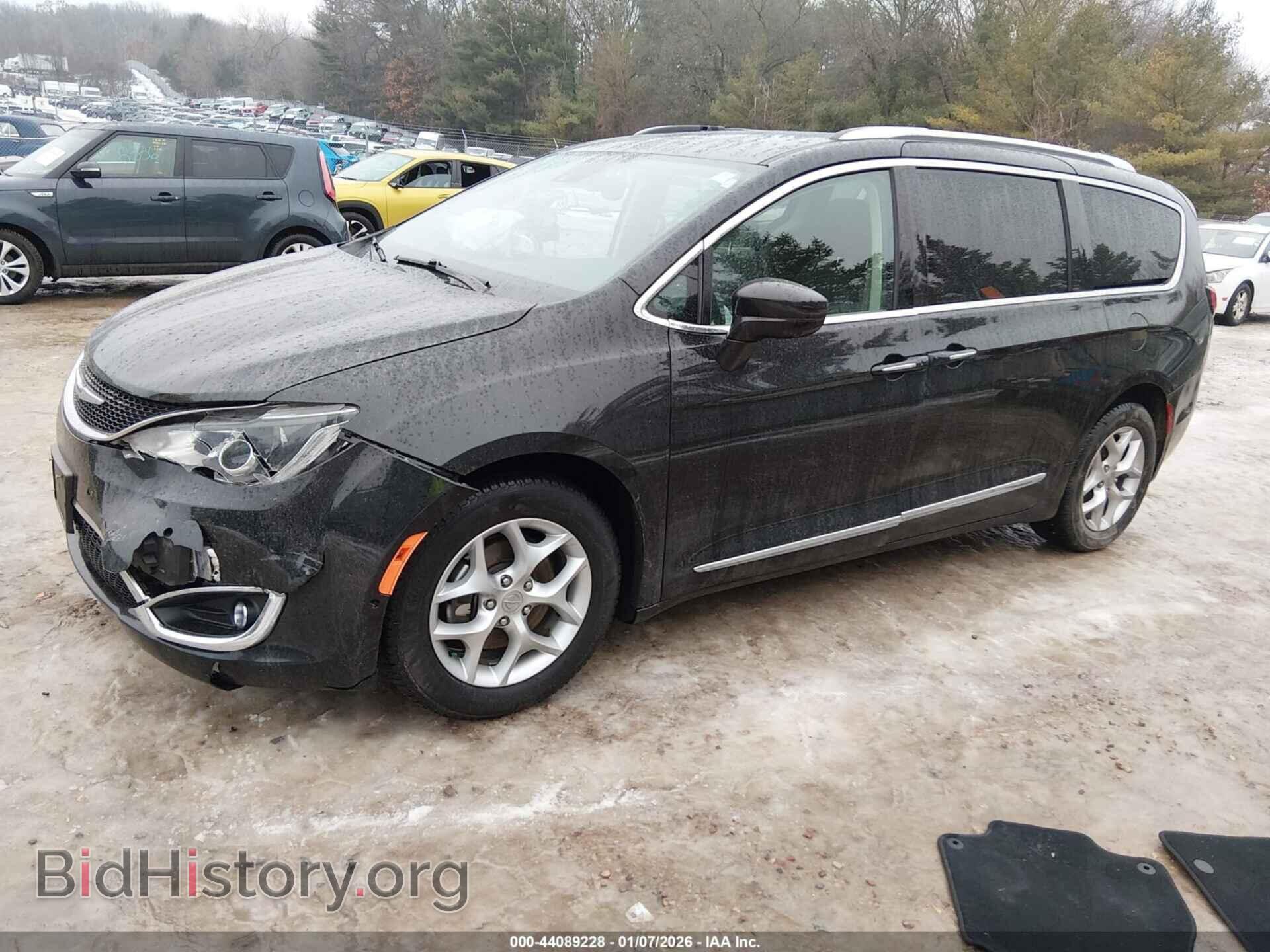 2019 CHRYSLER PACIFICA - VIN: 2C4RC1EG6KR604882 - Фото 2