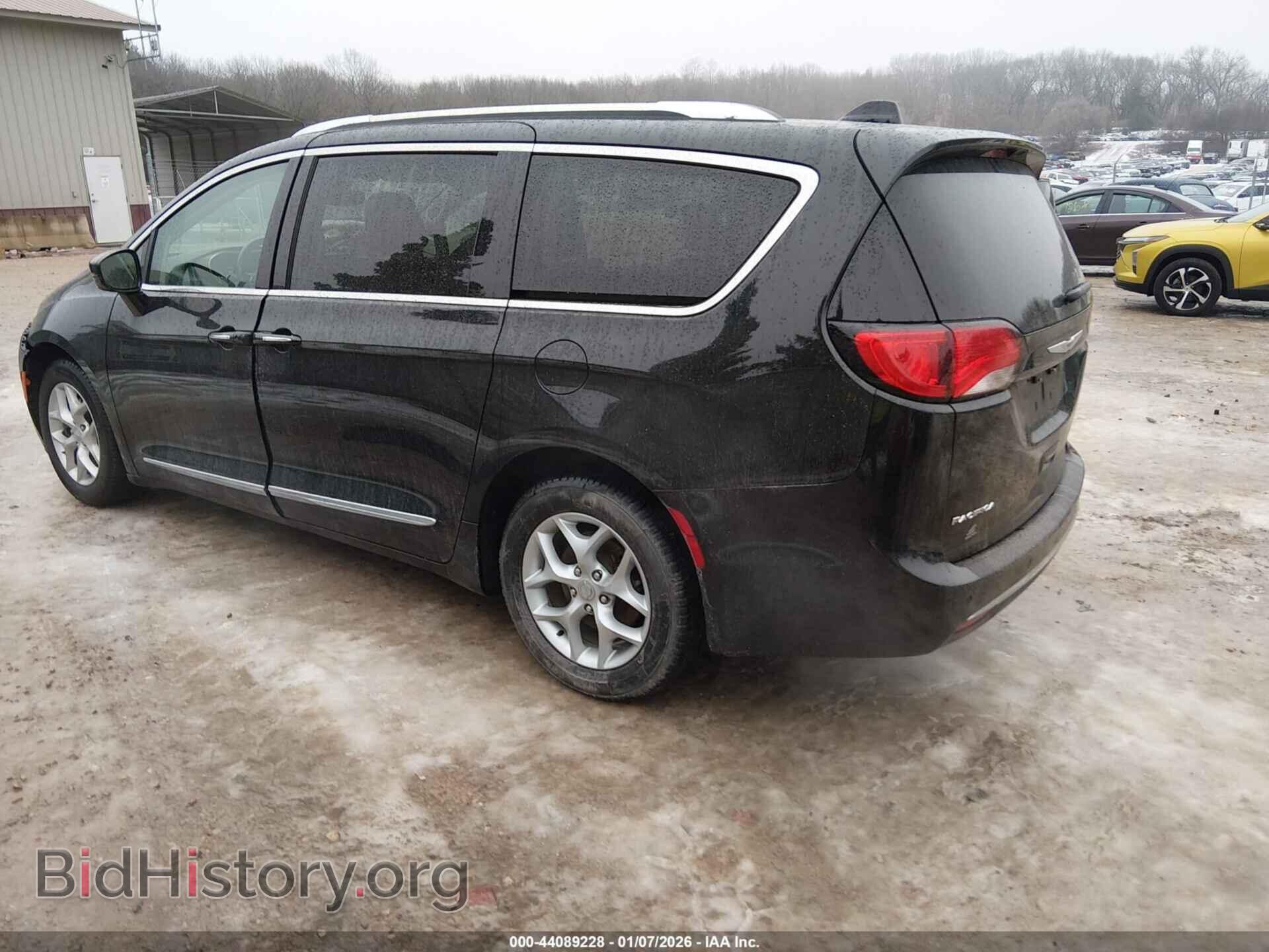 2019 CHRYSLER PACIFICA - VIN: 2C4RC1EG6KR604882 - Фото 3