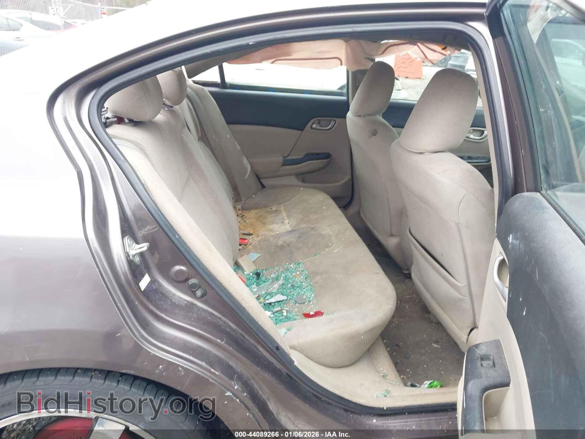 2012 HONDA CIVIC - VIN: 2HGFB2F51CH582906 - Фото 8