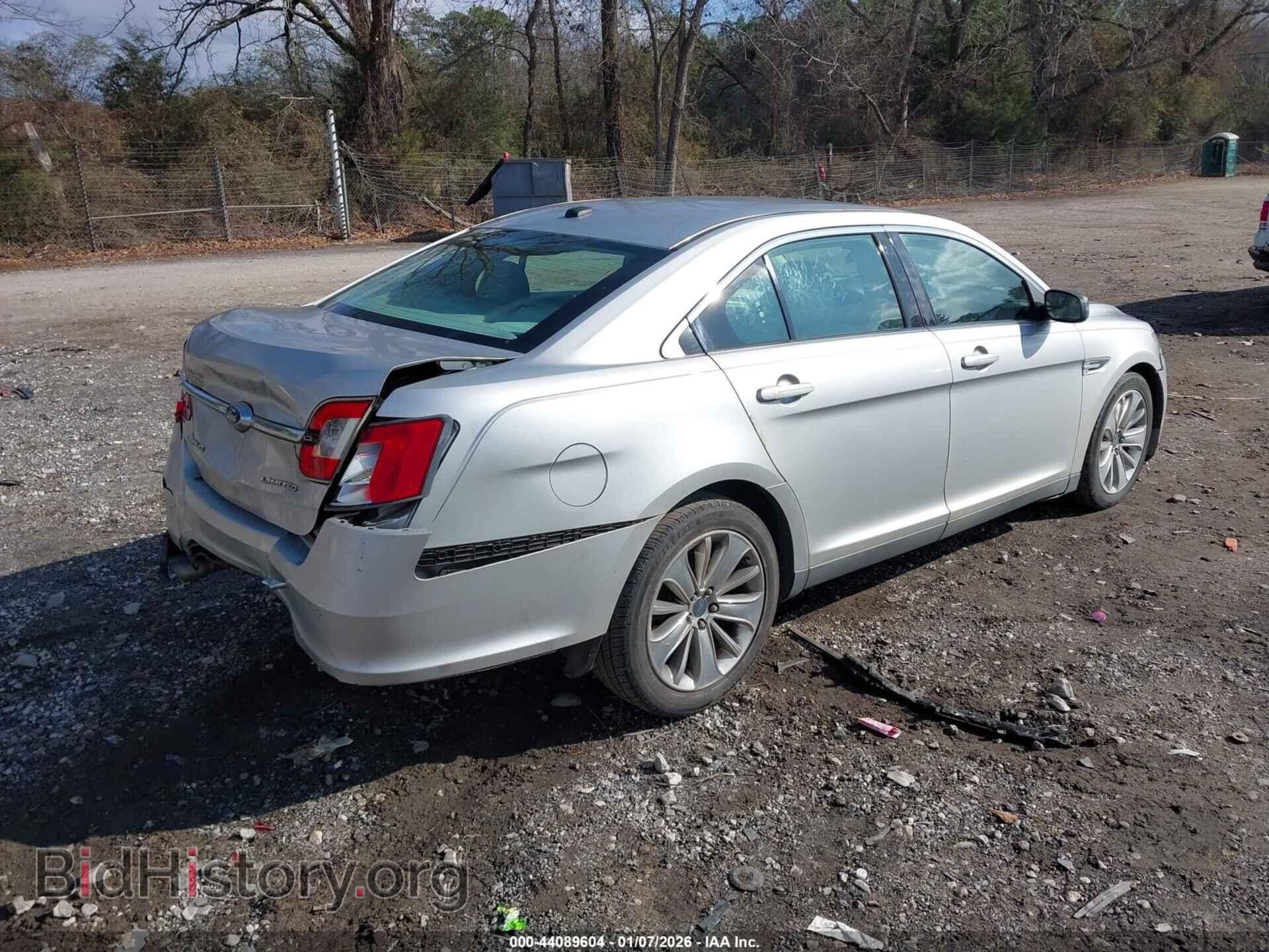 2011 FORD TAURUS - VIN: 1FAHP2FW8BG178308 - Фото 4