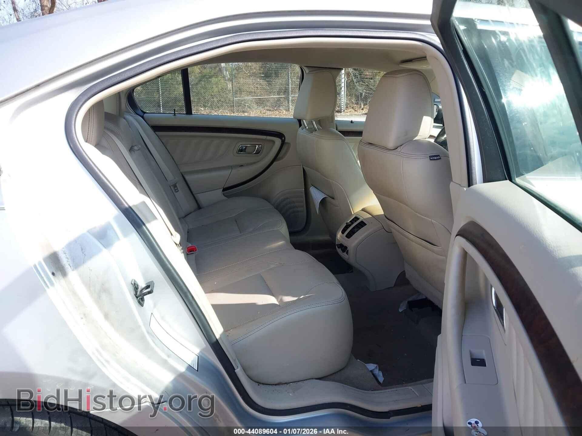 2011 FORD TAURUS - VIN: 1FAHP2FW8BG178308 - Фото 8