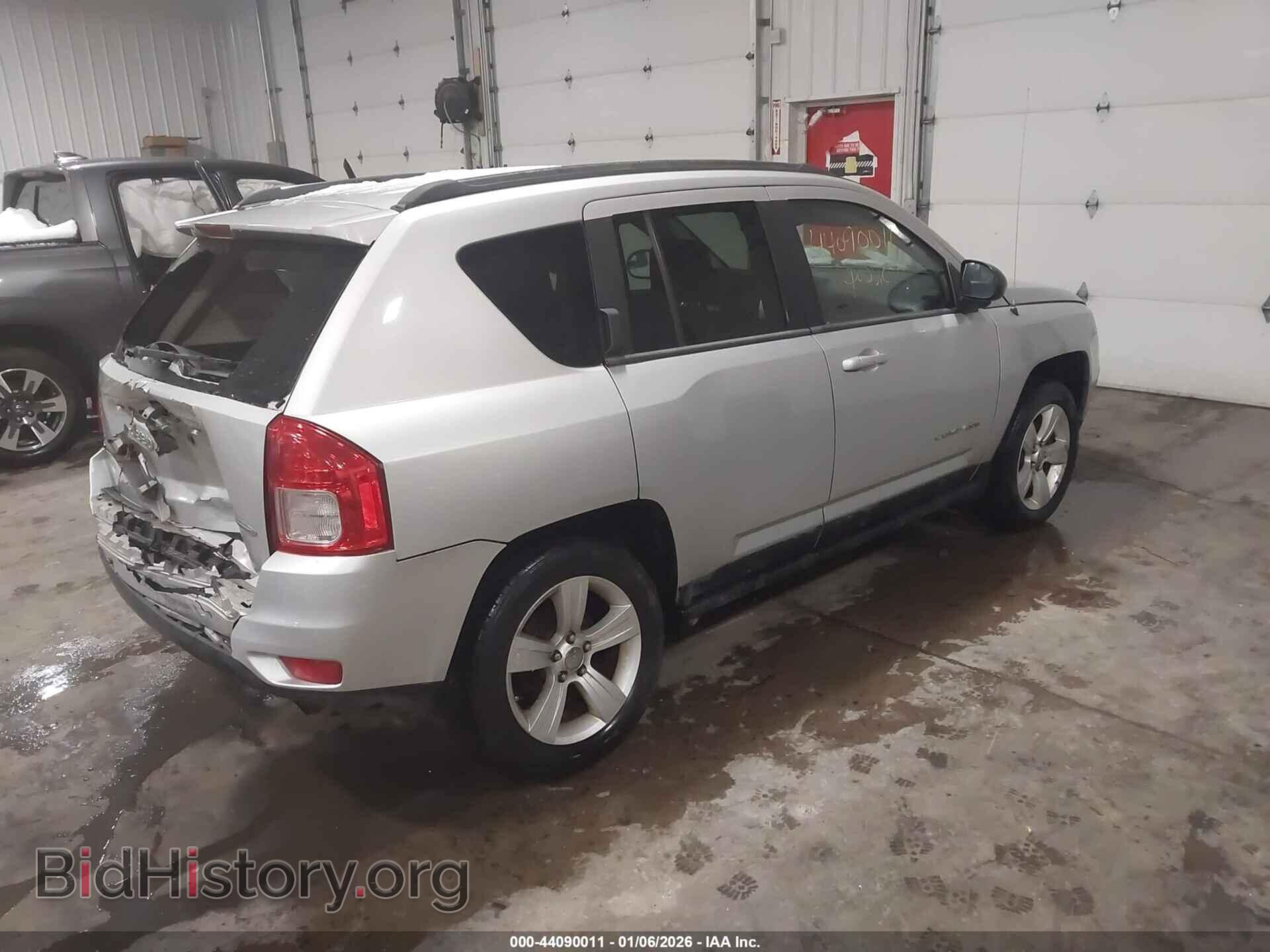 2011 JEEP COMPASS - VIN: 1J4NF1FB7BD181994 - Photo 4