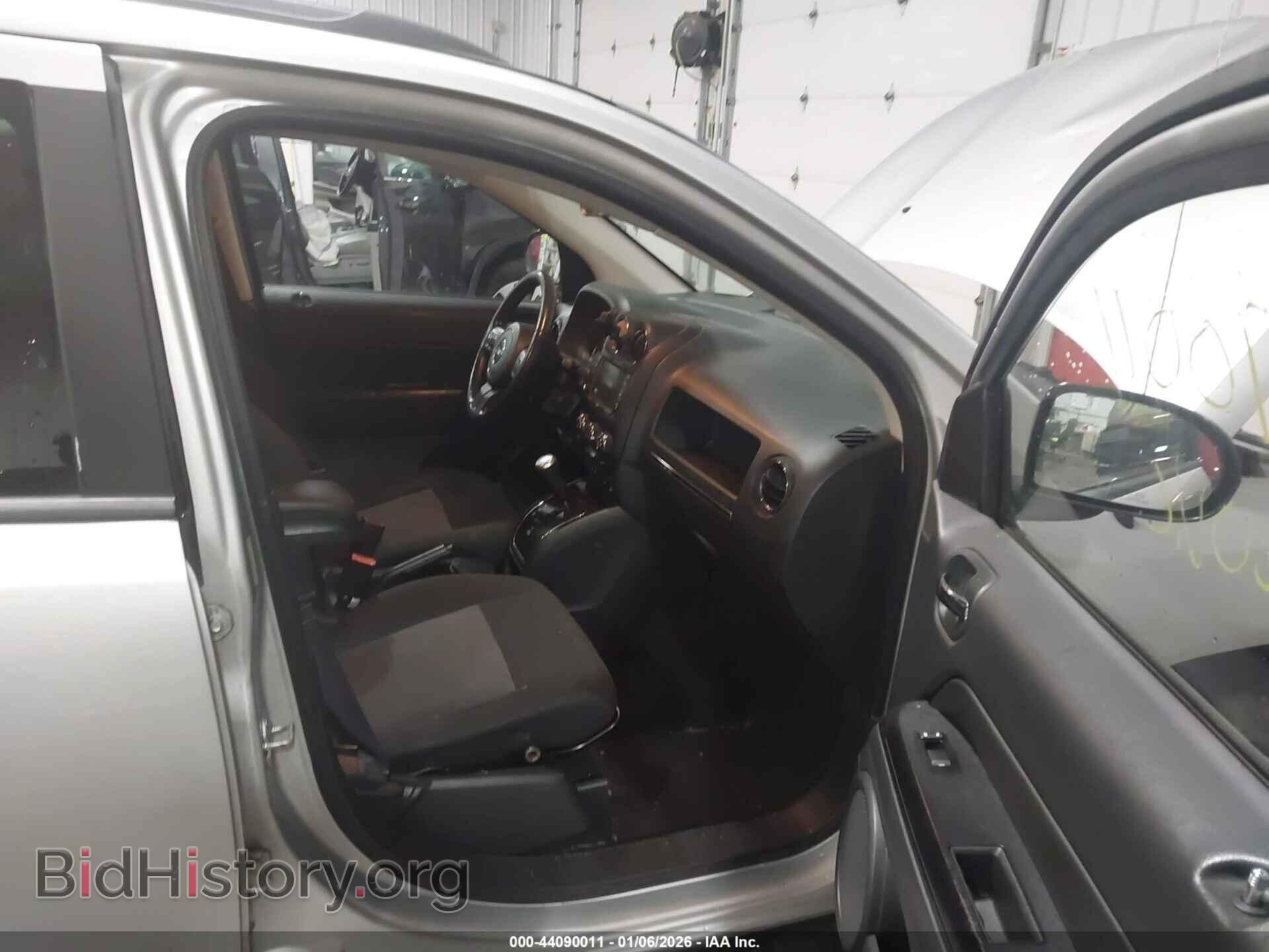 2011 JEEP COMPASS - VIN: 1J4NF1FB7BD181994 - Photo 5