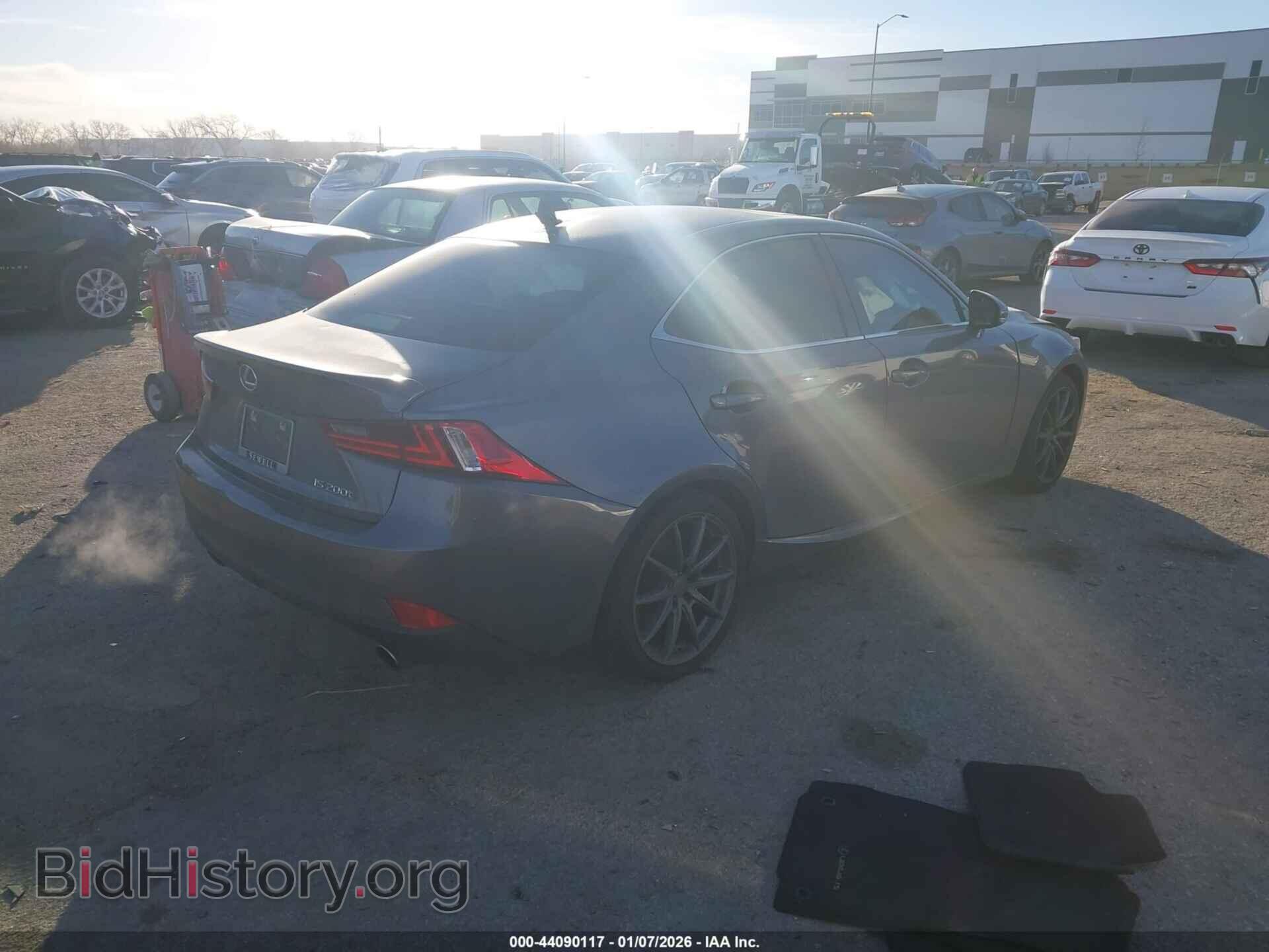 2016 LEXUS IS 200T - VIN: JTHBA1D2XG5014443 - Фото 4