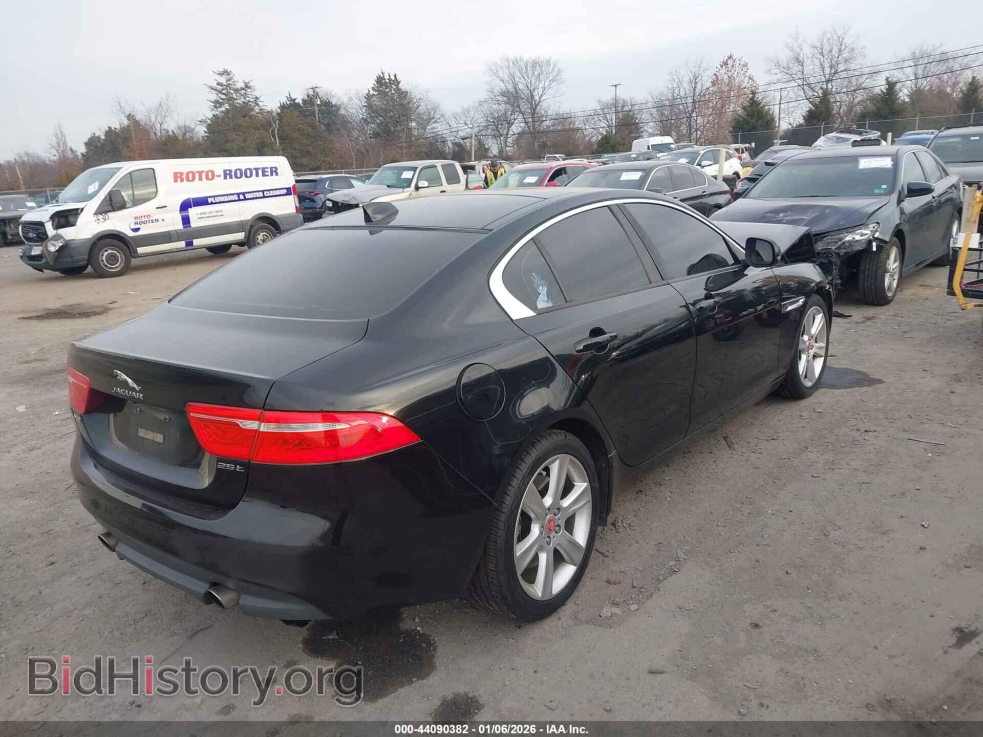 2017 JAGUAR XE - VIN: SAJAD4BG4HA970001 - Фото 4