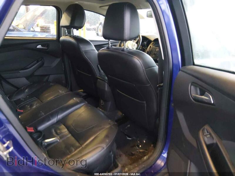2012 Ford FOCUS (VIN 1FAHP3M25CL453826) — photo 8 of 17