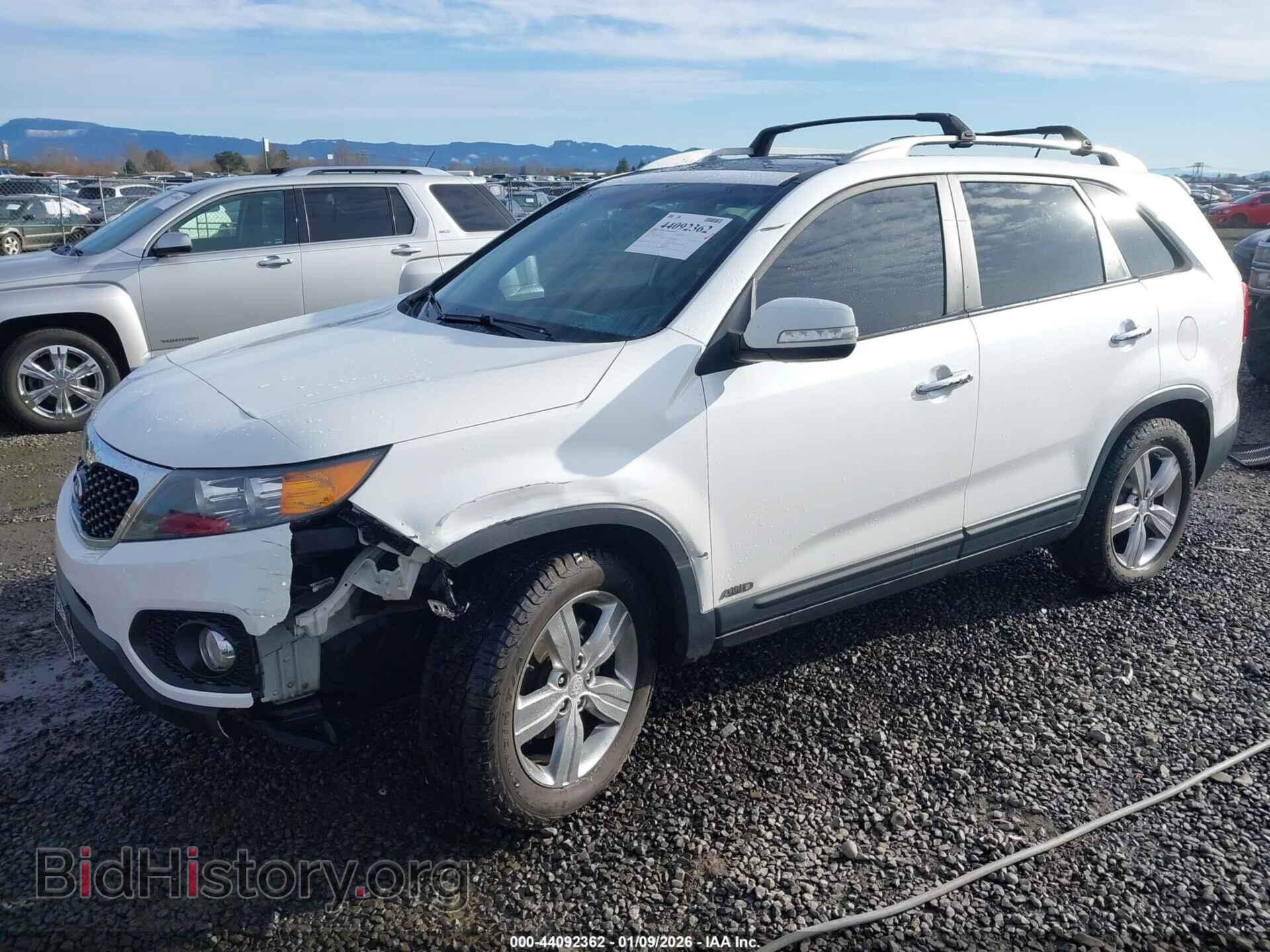 2012 KIA SORENTO - VIN: 5XYKUDA29CG275773 - Фото 2