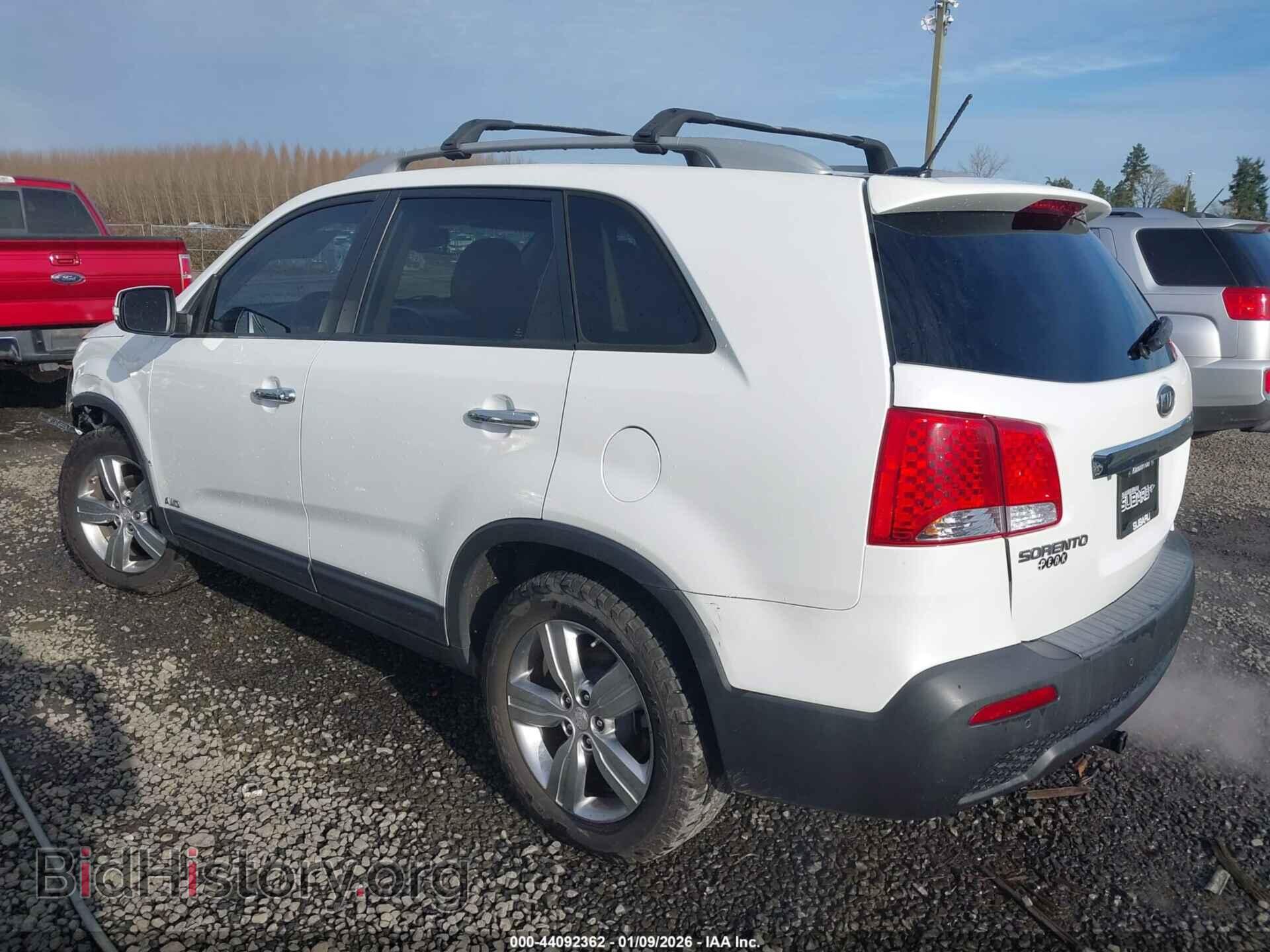 2012 KIA SORENTO - VIN: 5XYKUDA29CG275773 - Фото 3