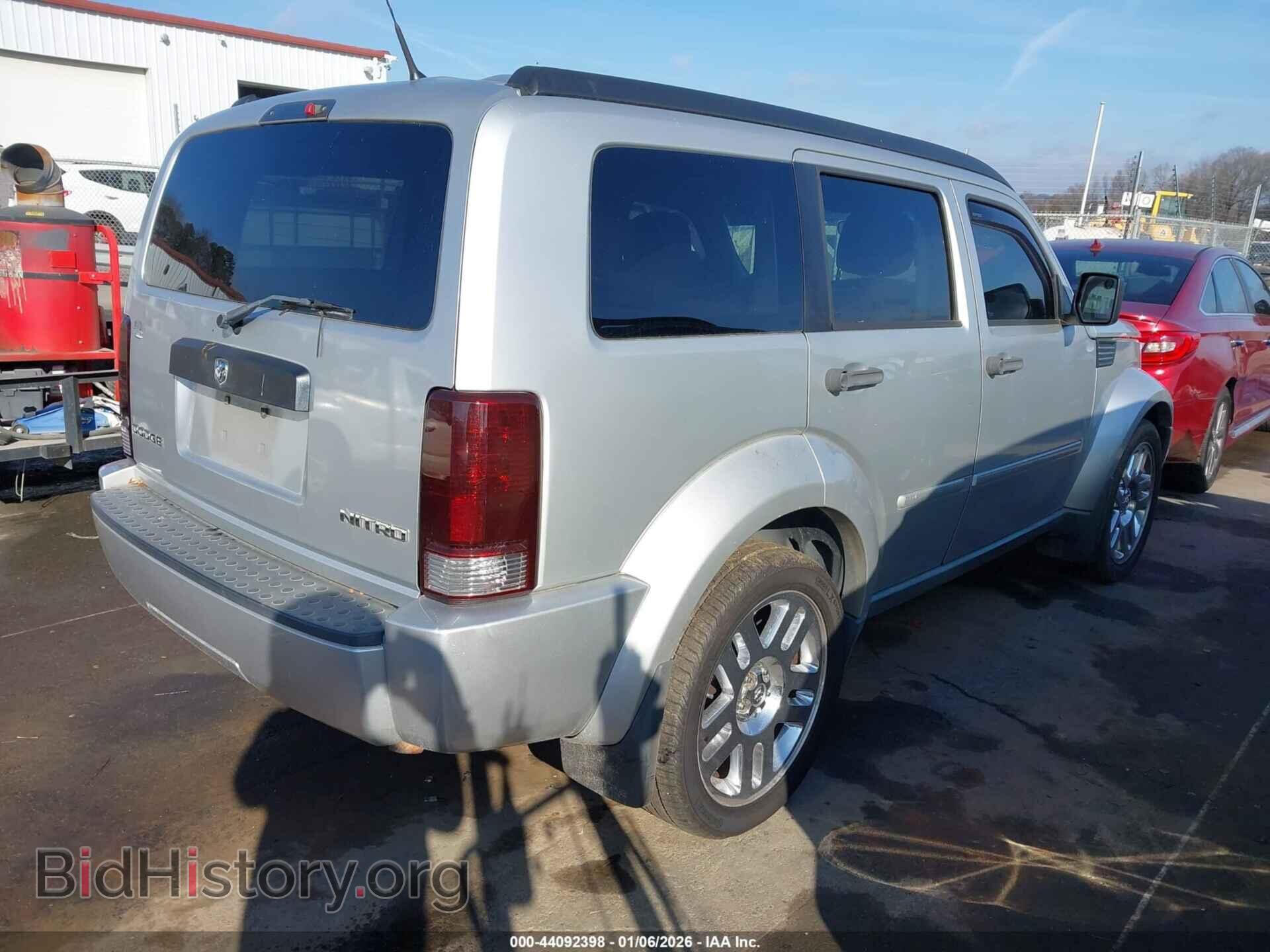 2011 DODGE NITRO - VIN: 1D4PT4GK7BW528495 - Photo 4
