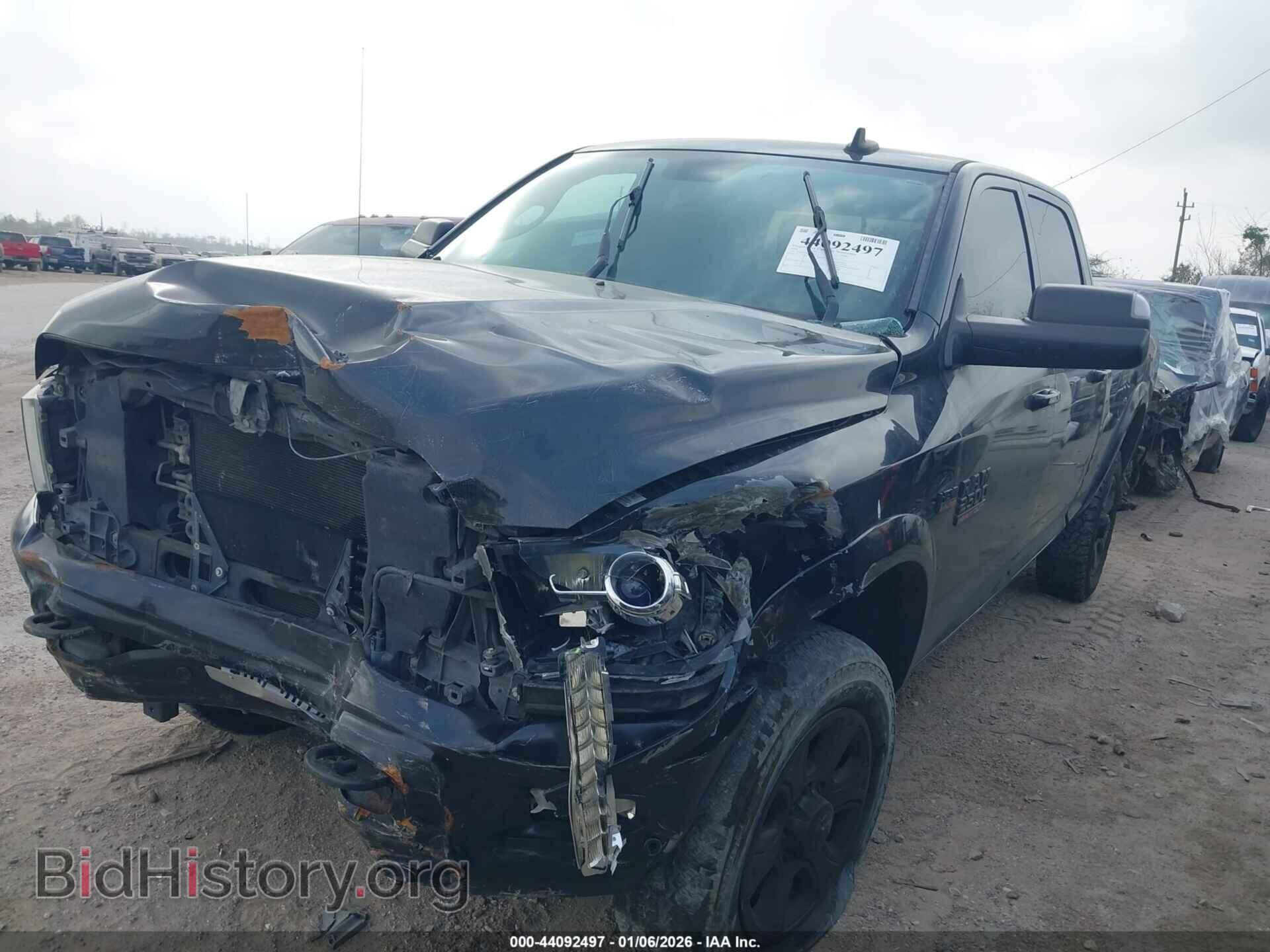 2016 RAM 2500 - VIN: 3C6UR5FJXGG115223 - Фото 2