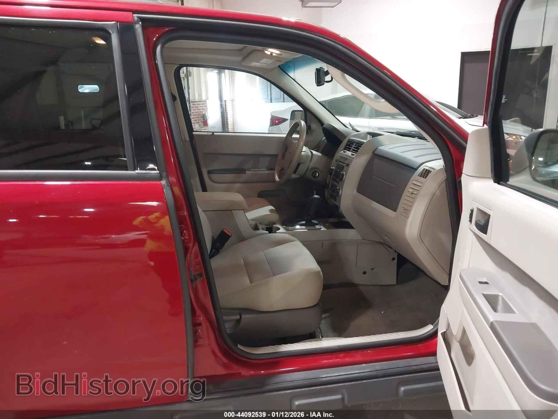2011 FORD ESCAPE - VIN: 1FMCU0D75BKC28118 - Фото 5