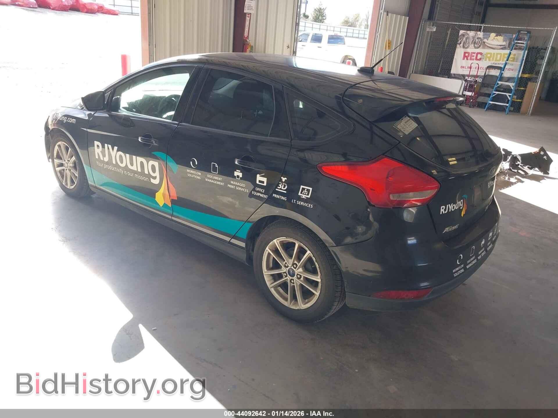 2016 FORD FOCUS - VIN: 1FADP3K28GL393483 - Фото 3
