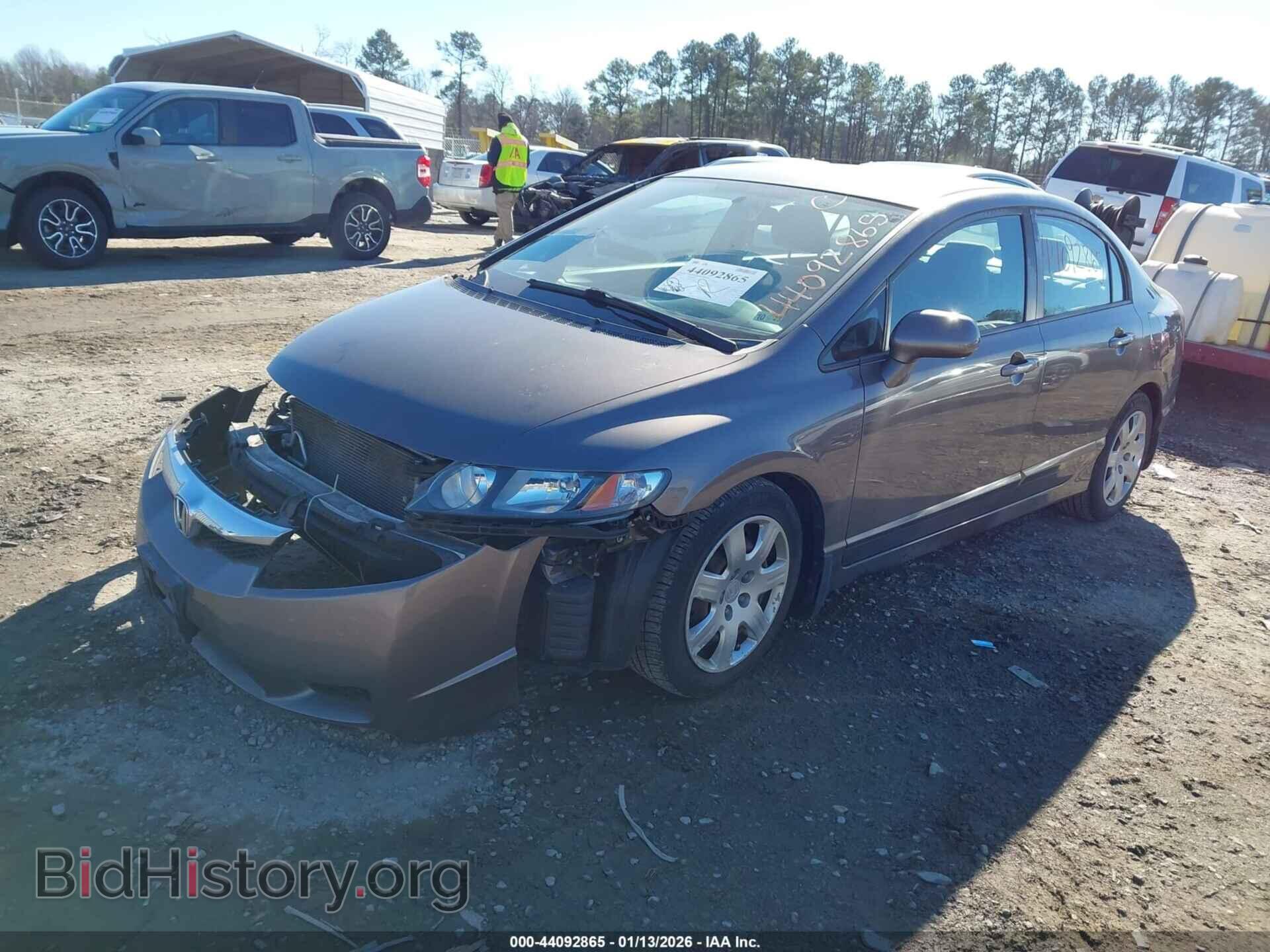 2010 HONDA CIVIC - VIN: 19XFA1F59AE079130 - Фото 2
