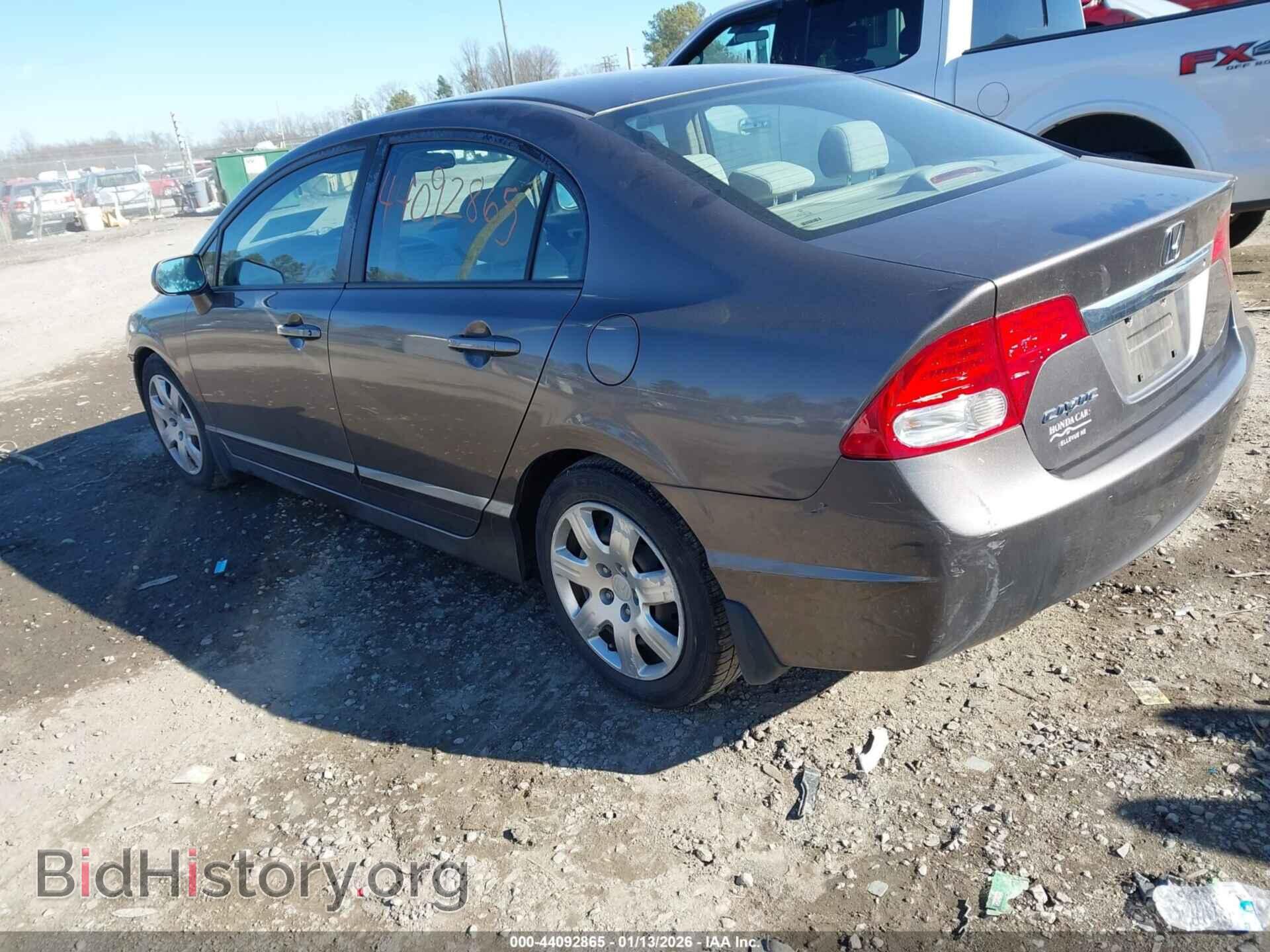 2010 HONDA CIVIC - VIN: 19XFA1F59AE079130 - Фото 3