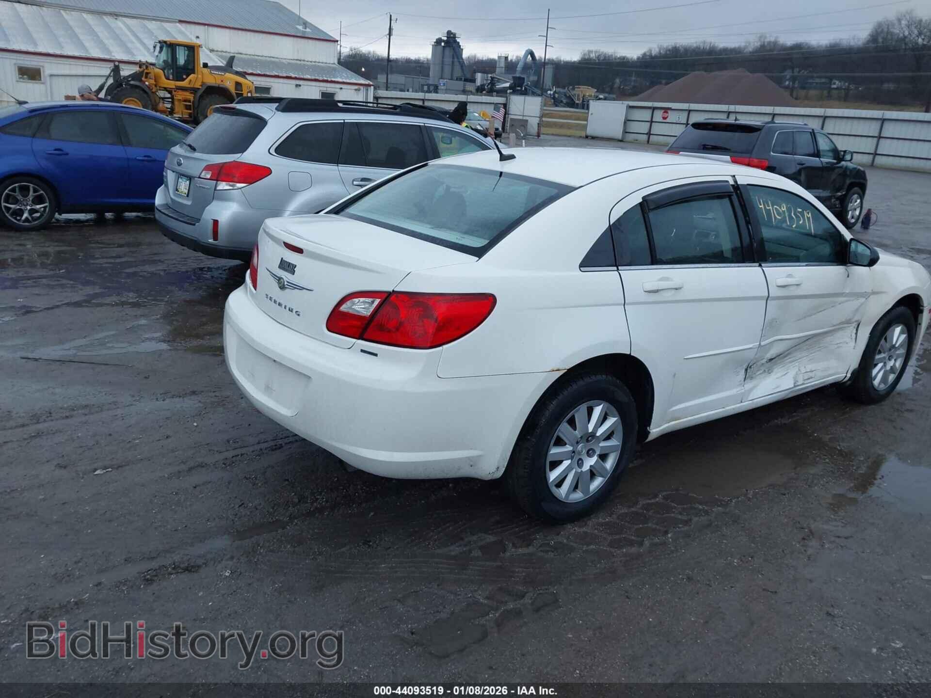 2010 CHRYSLER SEBRING - VIN: 1C3CC4FB2AN187724 - Фото 4