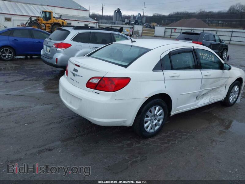 2010 Chrysler SEBRING (VIN 1C3CC4FB2AN187724) — фото 4 из 14