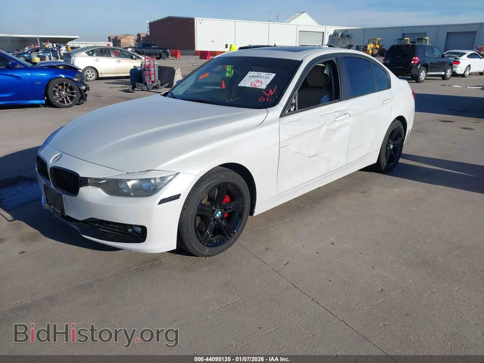 2014 BMW 320I - VIN: WBA3B1C50EK134732 - Photo 2