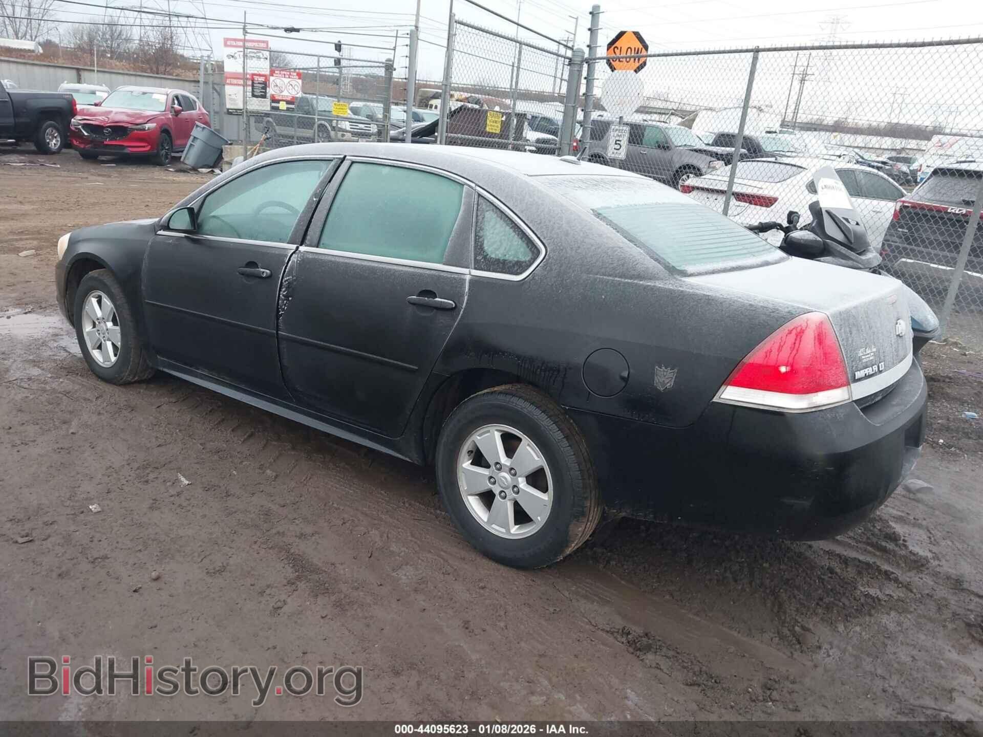 2010 CHEVROLET IMPALA - VIN: 2G1WB5EK4A1183803 - Фото 3