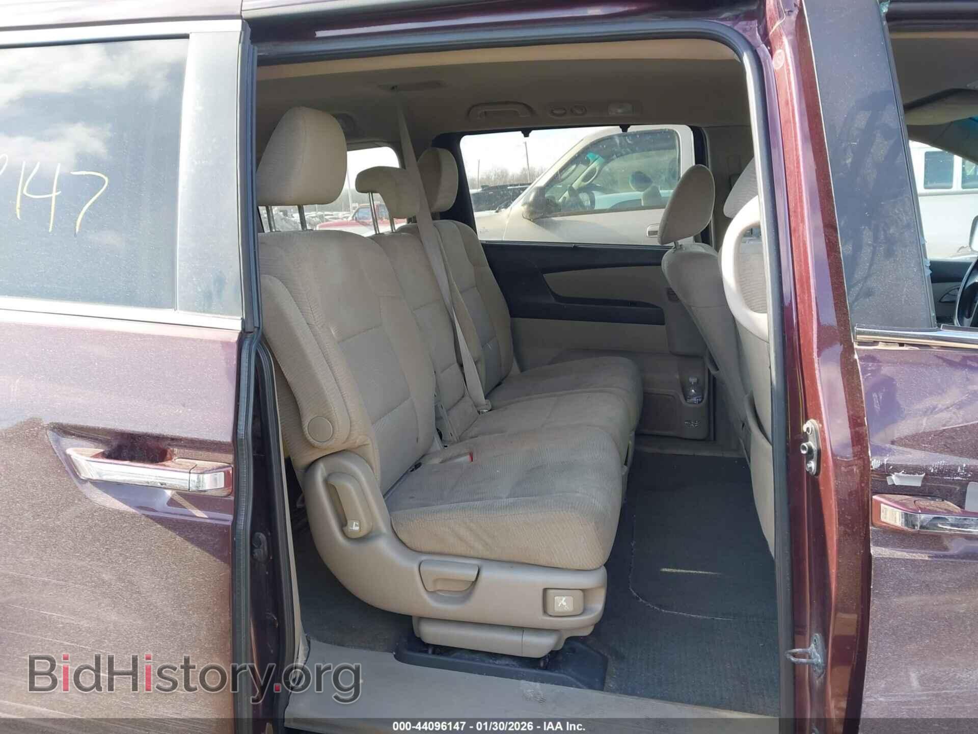 2011 HONDA ODYSSEY - VIN: 5FNRL5H4XBB063601 - Фото 8