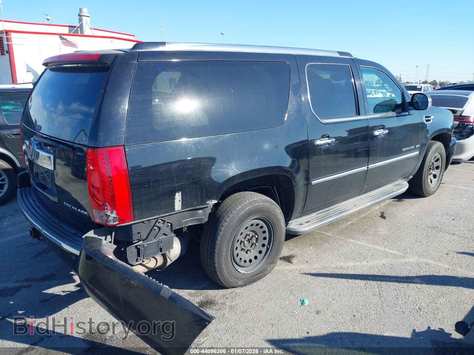 2011 CADILLAC ESCALADE ESV - VIN: 1GYS3HEF2BR217425 - Photo 4