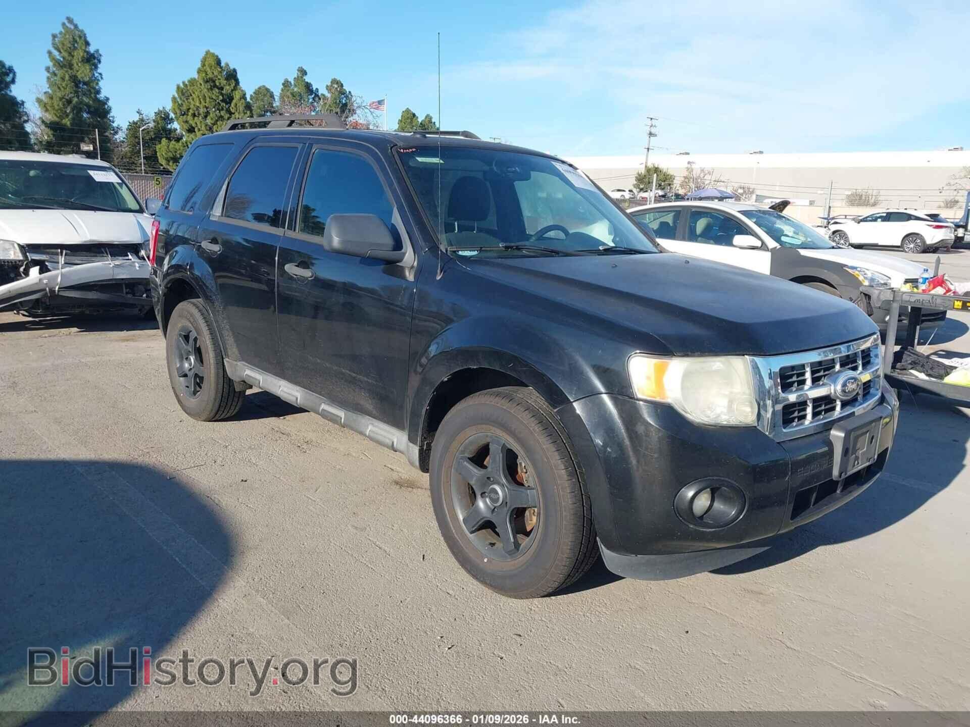 Photo 1FMCU0D71AKC67058 - FORD ESCAPE 2010