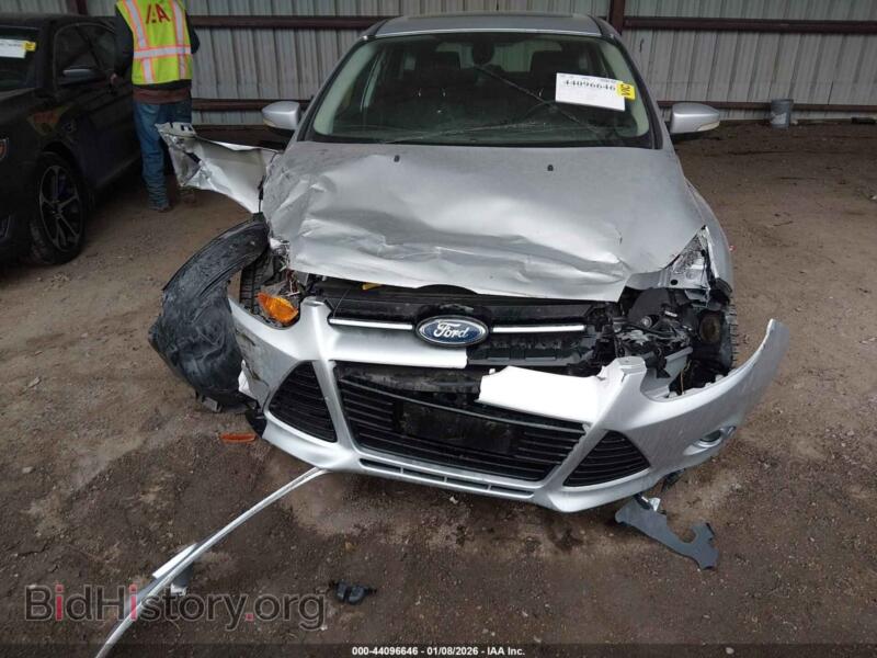 2012 Ford FOCUS (VIN 1FAHP3M25CL257160) — photo 6 of 16