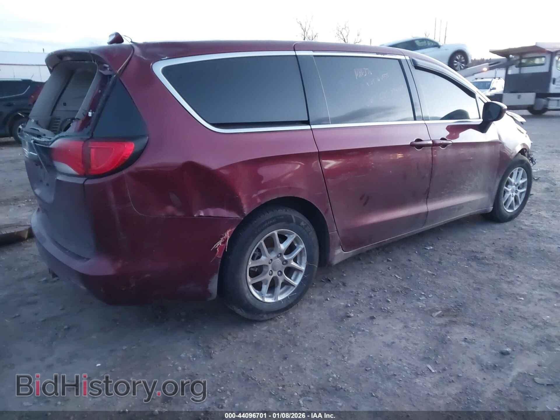 2017 CHRYSLER PACIFICA - VIN: 2C4RC1DG8HR610905 - Photo 4