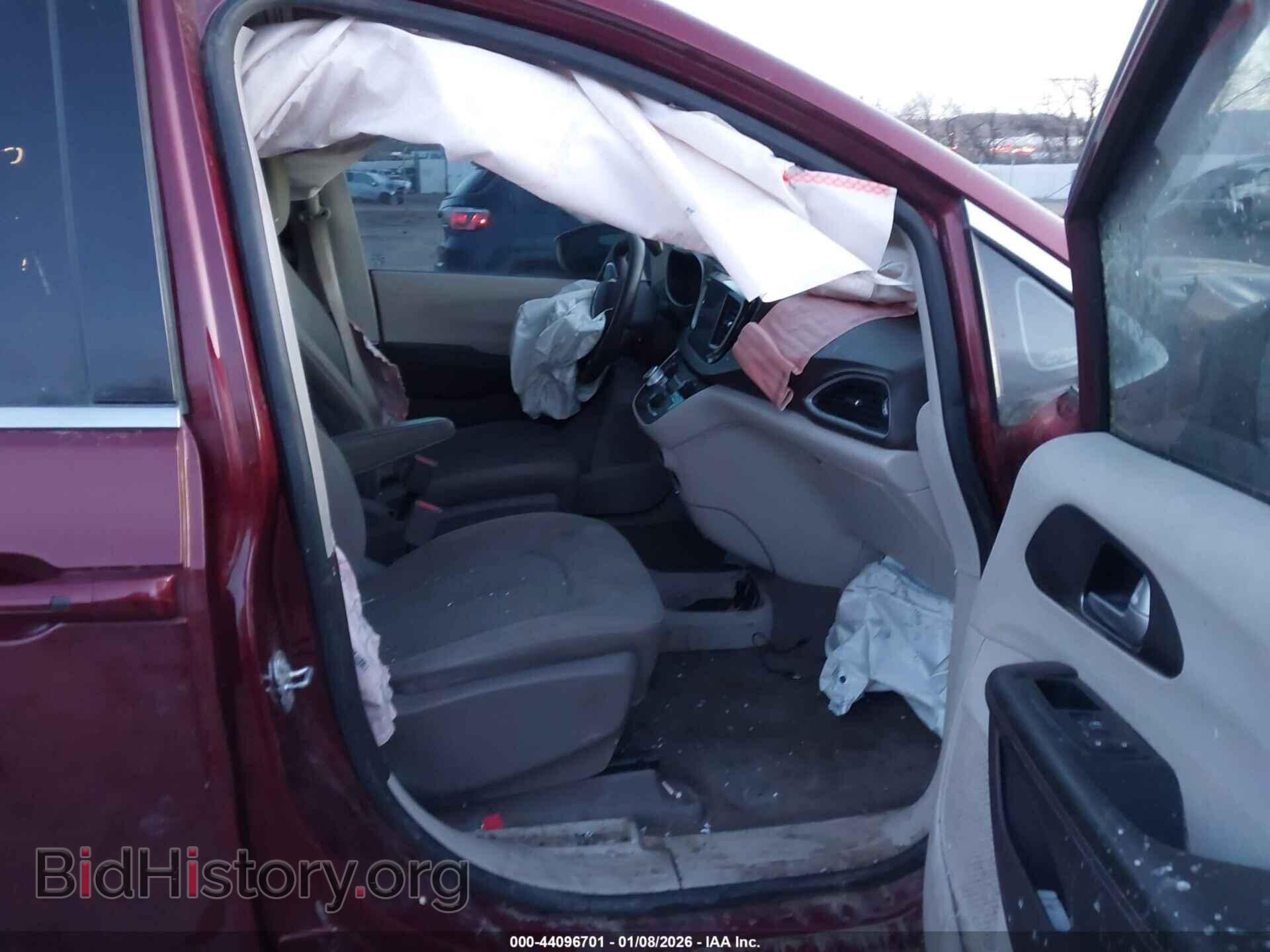 2017 CHRYSLER PACIFICA - VIN: 2C4RC1DG8HR610905 - Photo 5