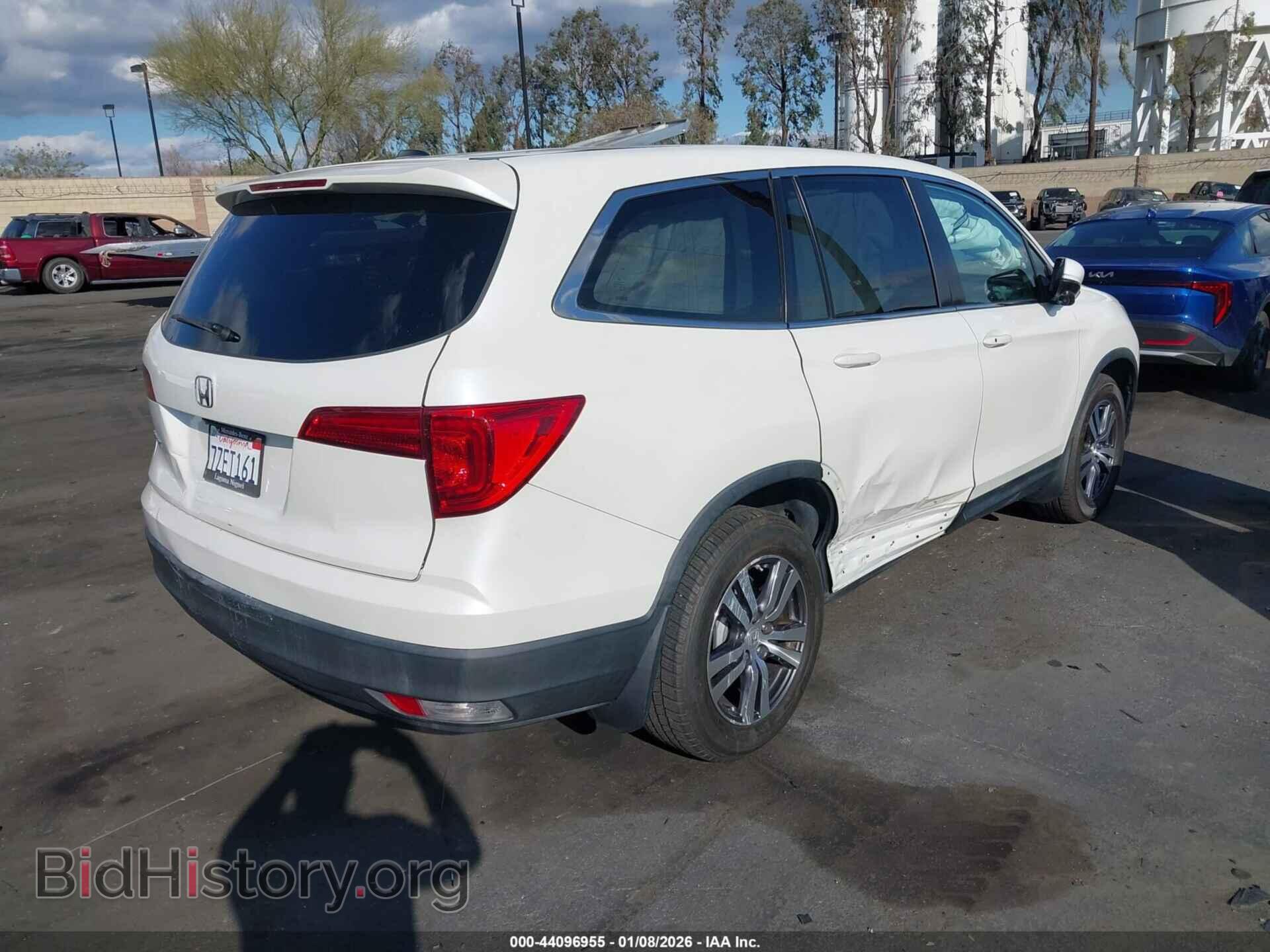 2017 HONDA PILOT - VIN: 5FNYF5H69HB024379 - Фото 4
