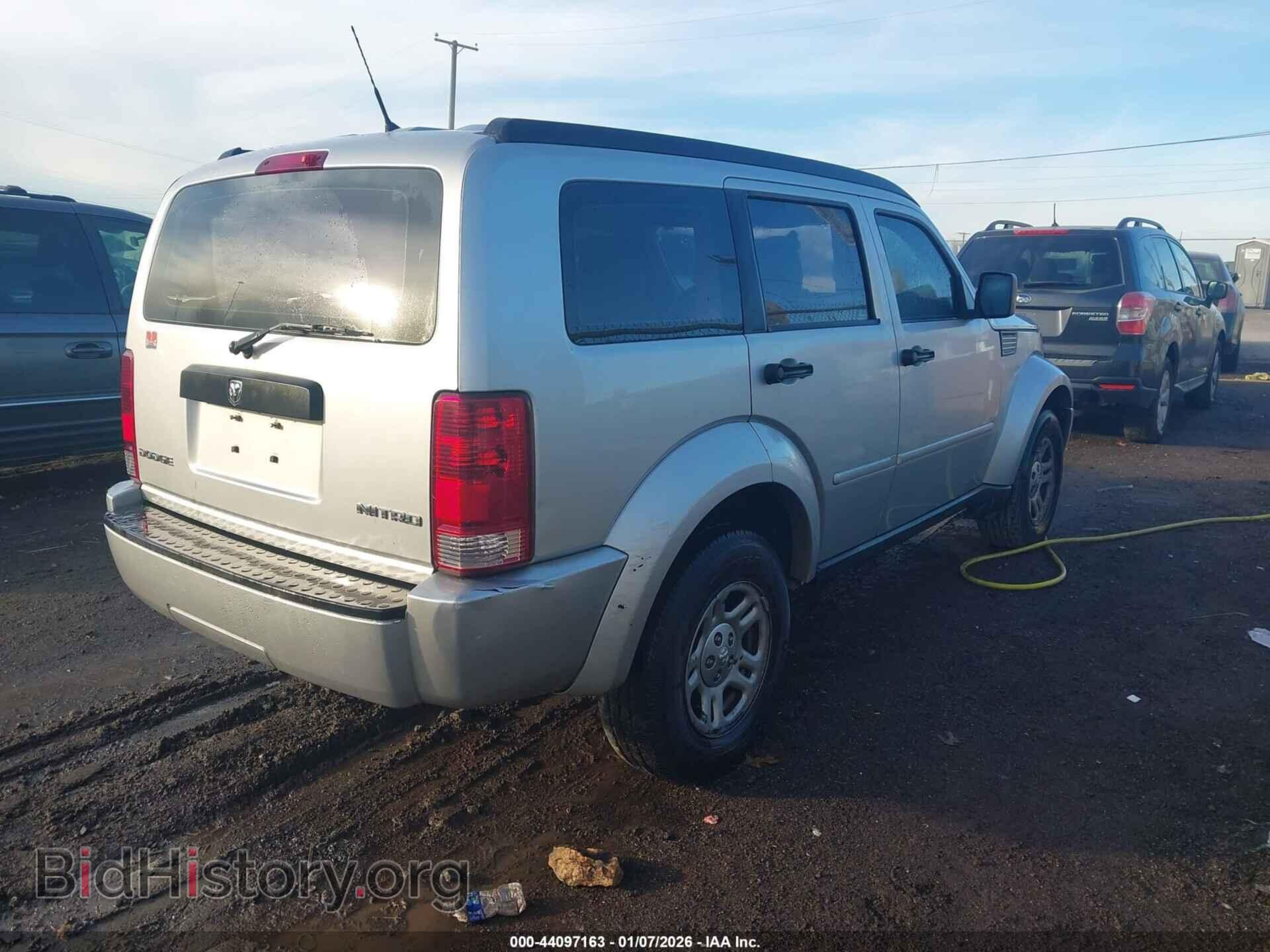 2011 DODGE NITRO - VIN: 1D4PT2GK7BW599474 - Photo 4
