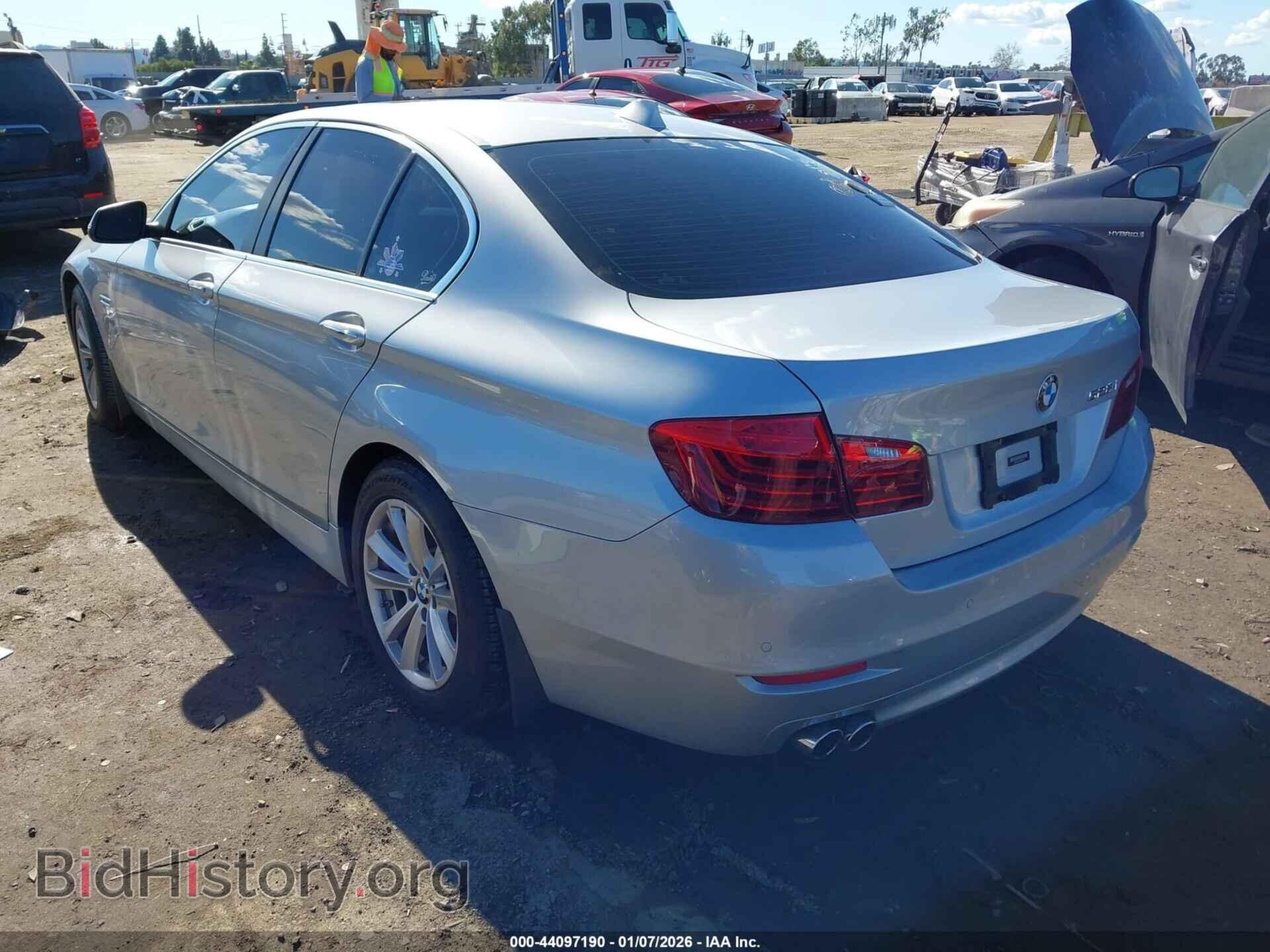 2016 BMW 528I - VIN: WBA5A5C5XGG347910 - Фото 3